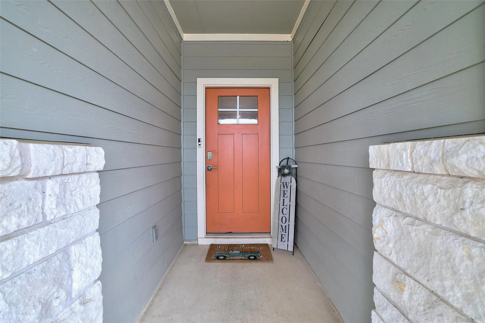 Photo 4 of 213 FLORENZ LN