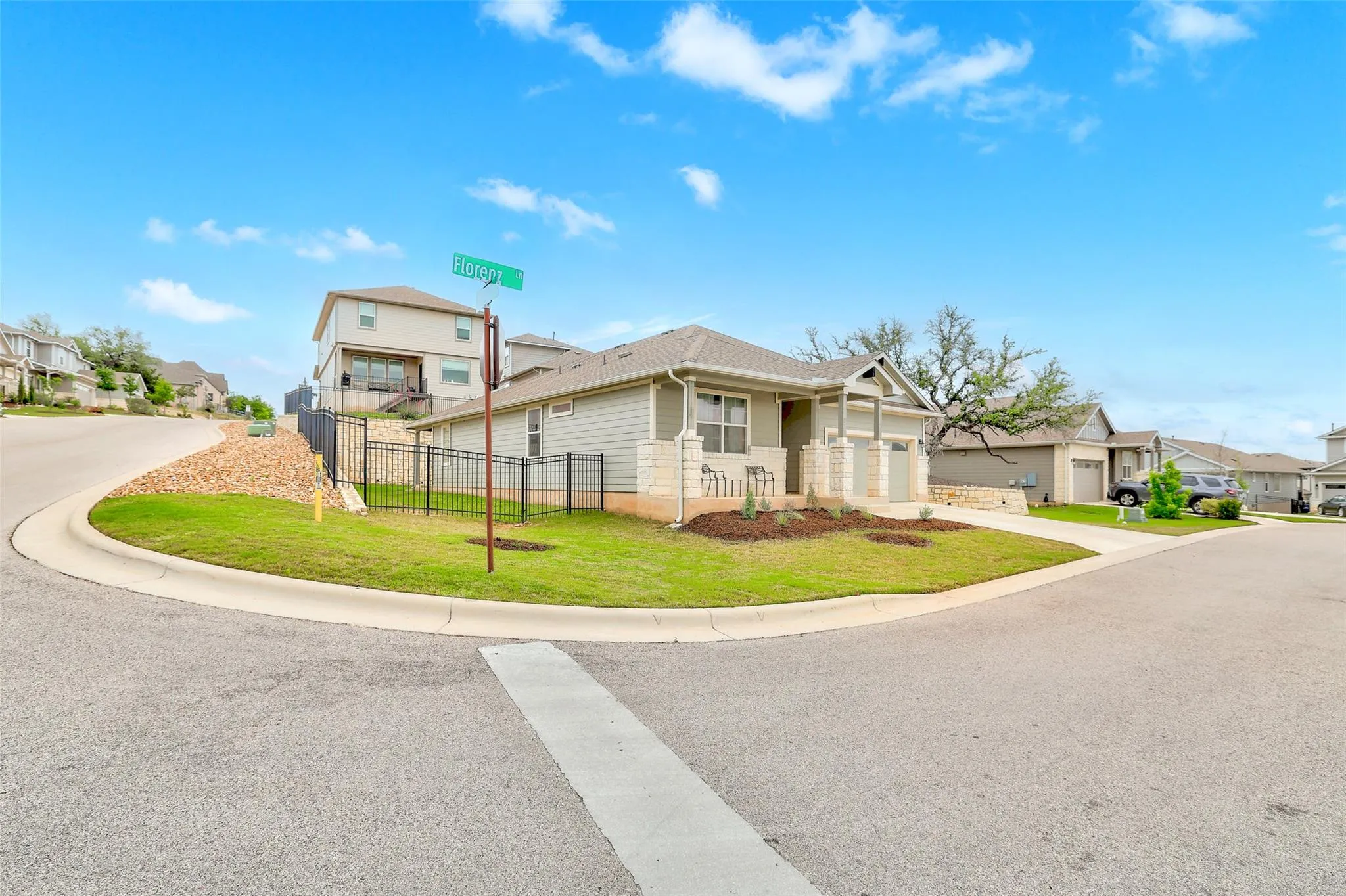 Photo 3 of 213 FLORENZ LN