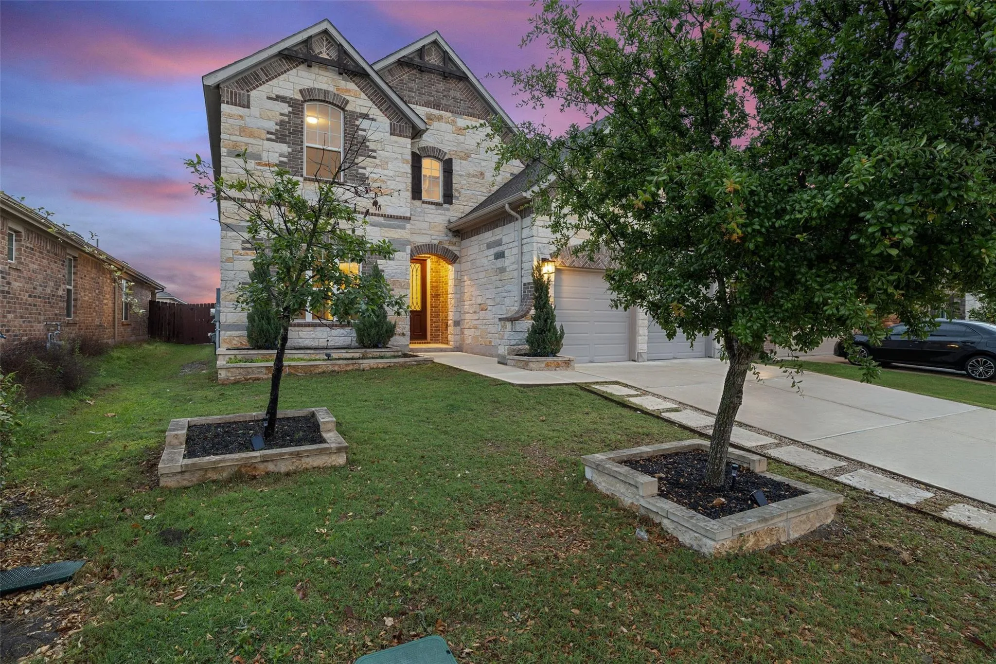 Photo 4 of 17233 BORROMEO AVE