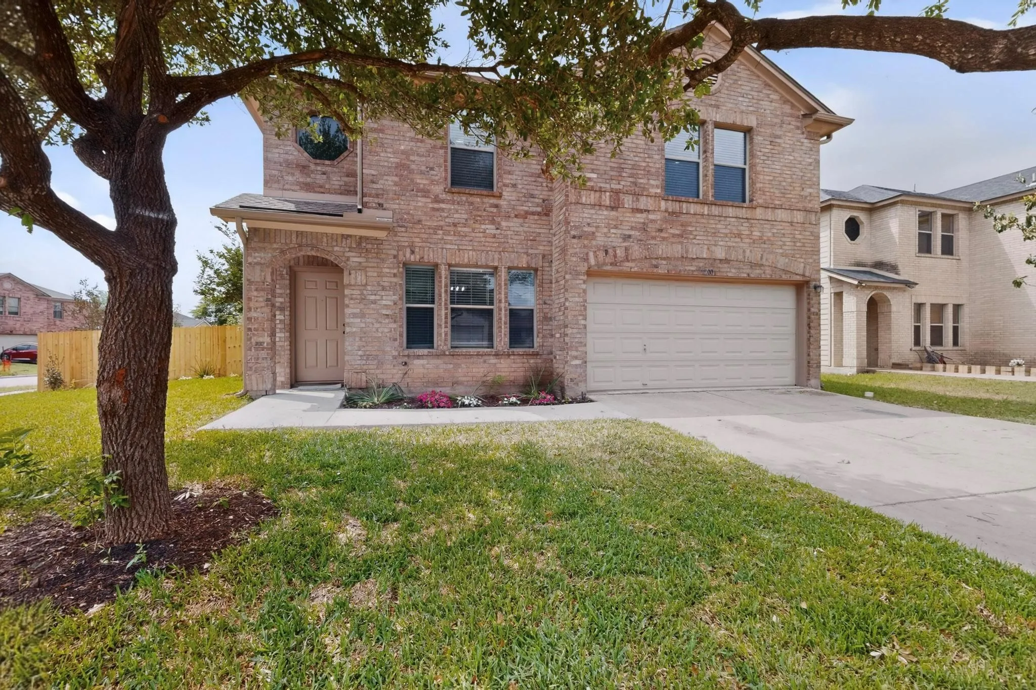 Photo 3 of 1200 APOLLO CIR