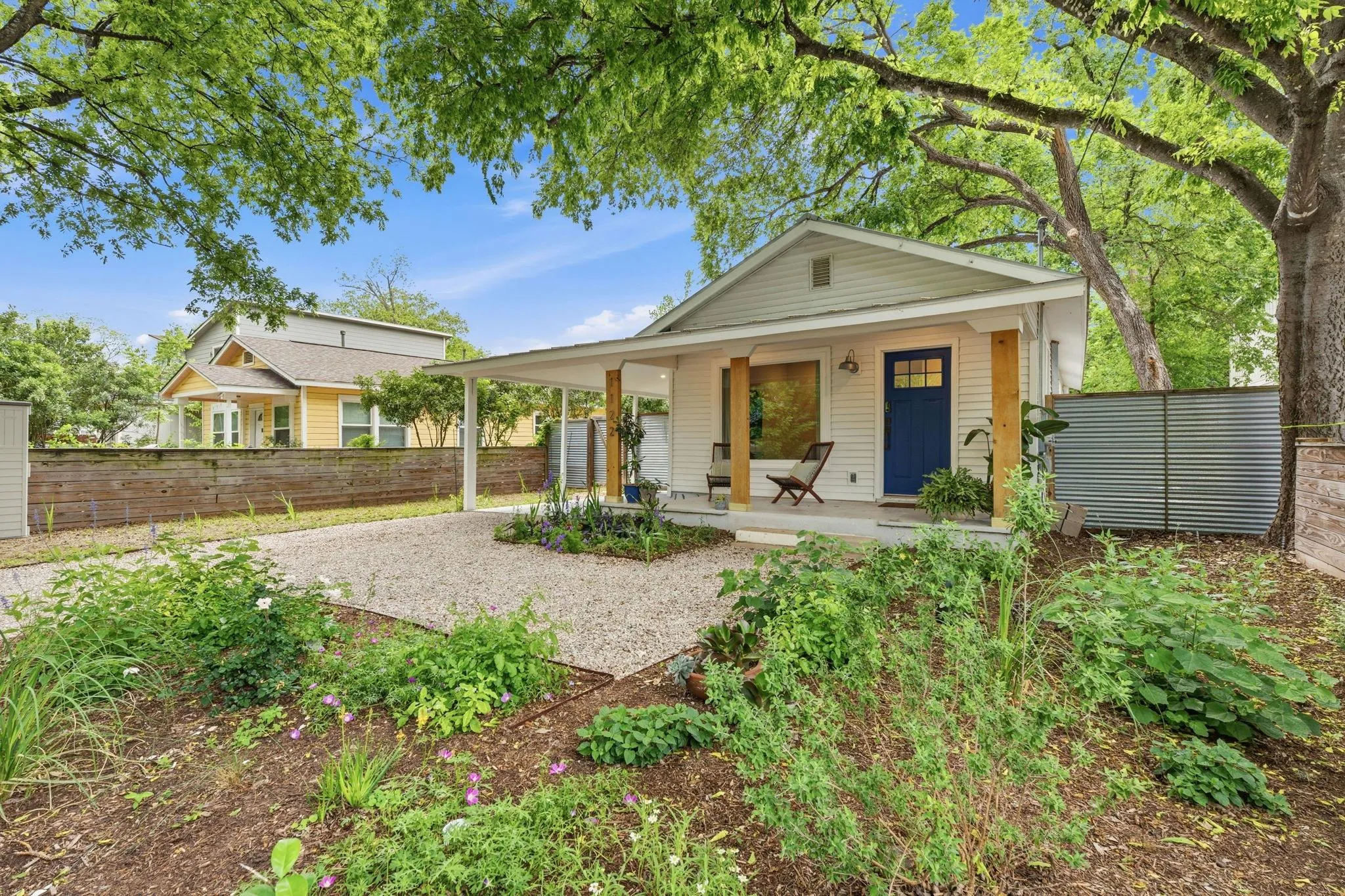 Photo of 1122 GUNTER ST, Austin, TX, 78702