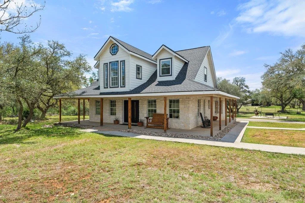 Photo of 8139 OZARK DR, San Marcos, TX, 78666