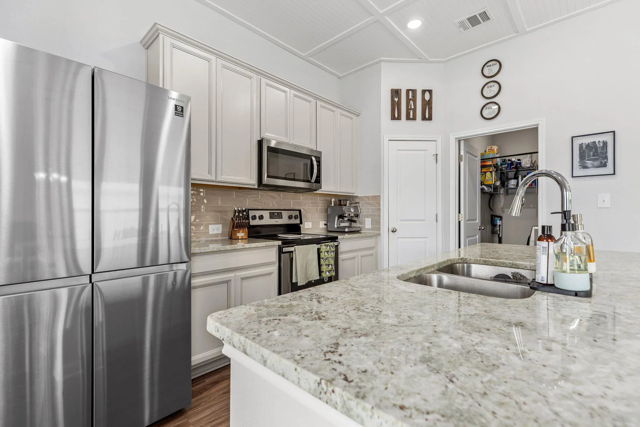 Photo 2 of 105 BALSAM ST