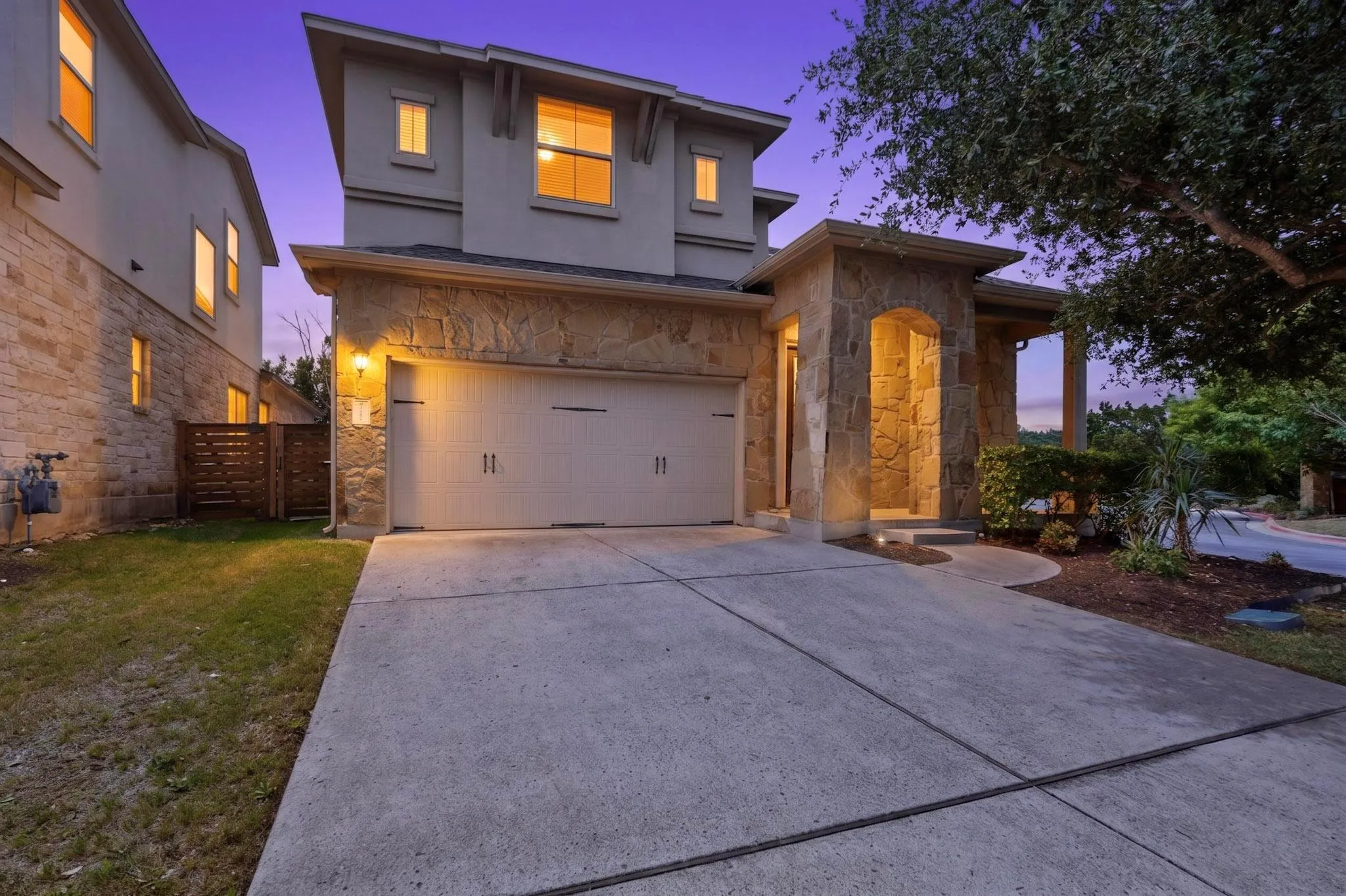 Photo of 10917 HIDDEN CAVES #31, Austin, TX, 78726