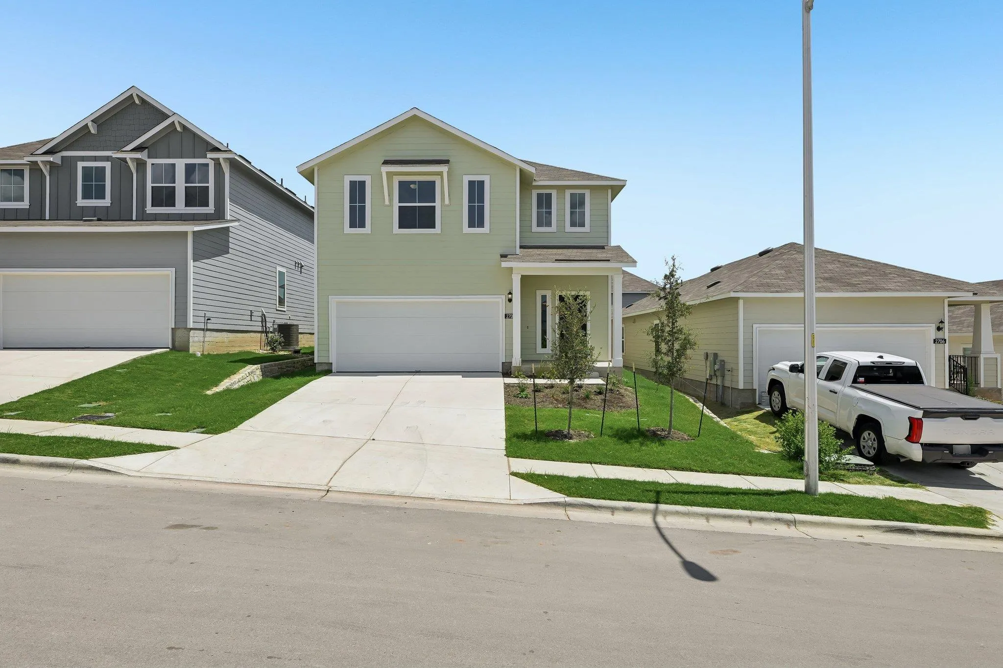 Photo 4 of 2704 TOWY RD