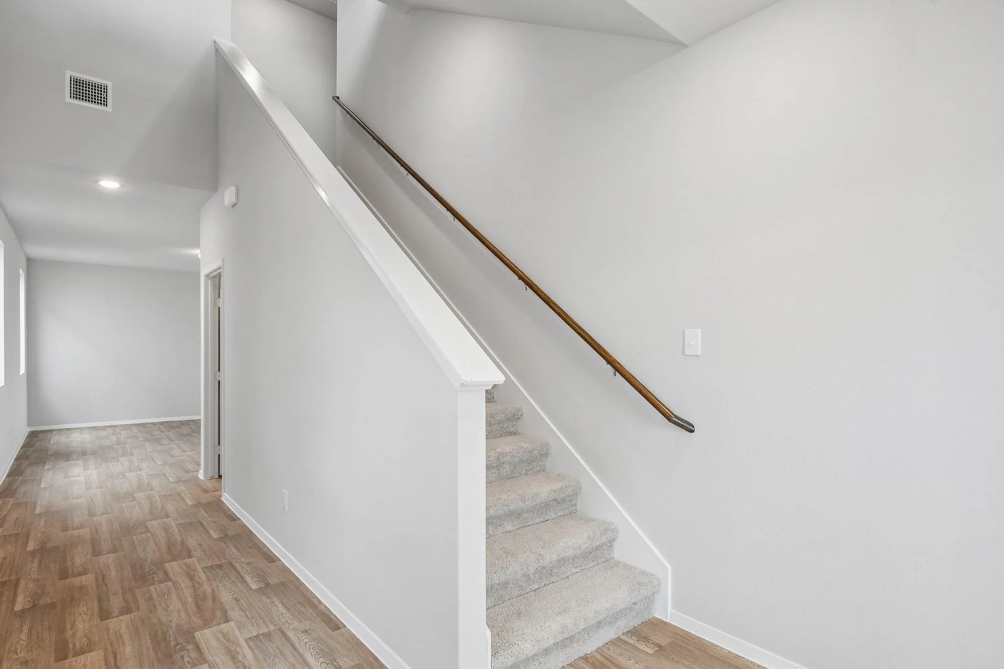 Photo 5 of 104 ADZE DR