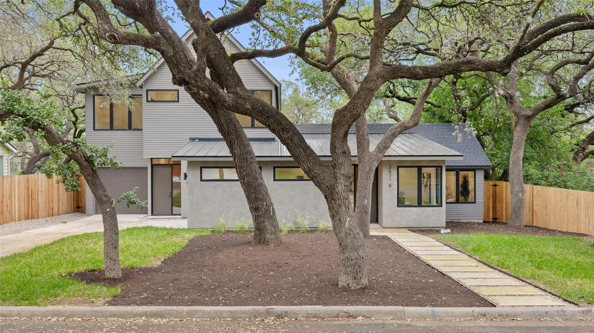 Photo of 2611 OAK CREST AVE #A & B, Austin, TX, 78704