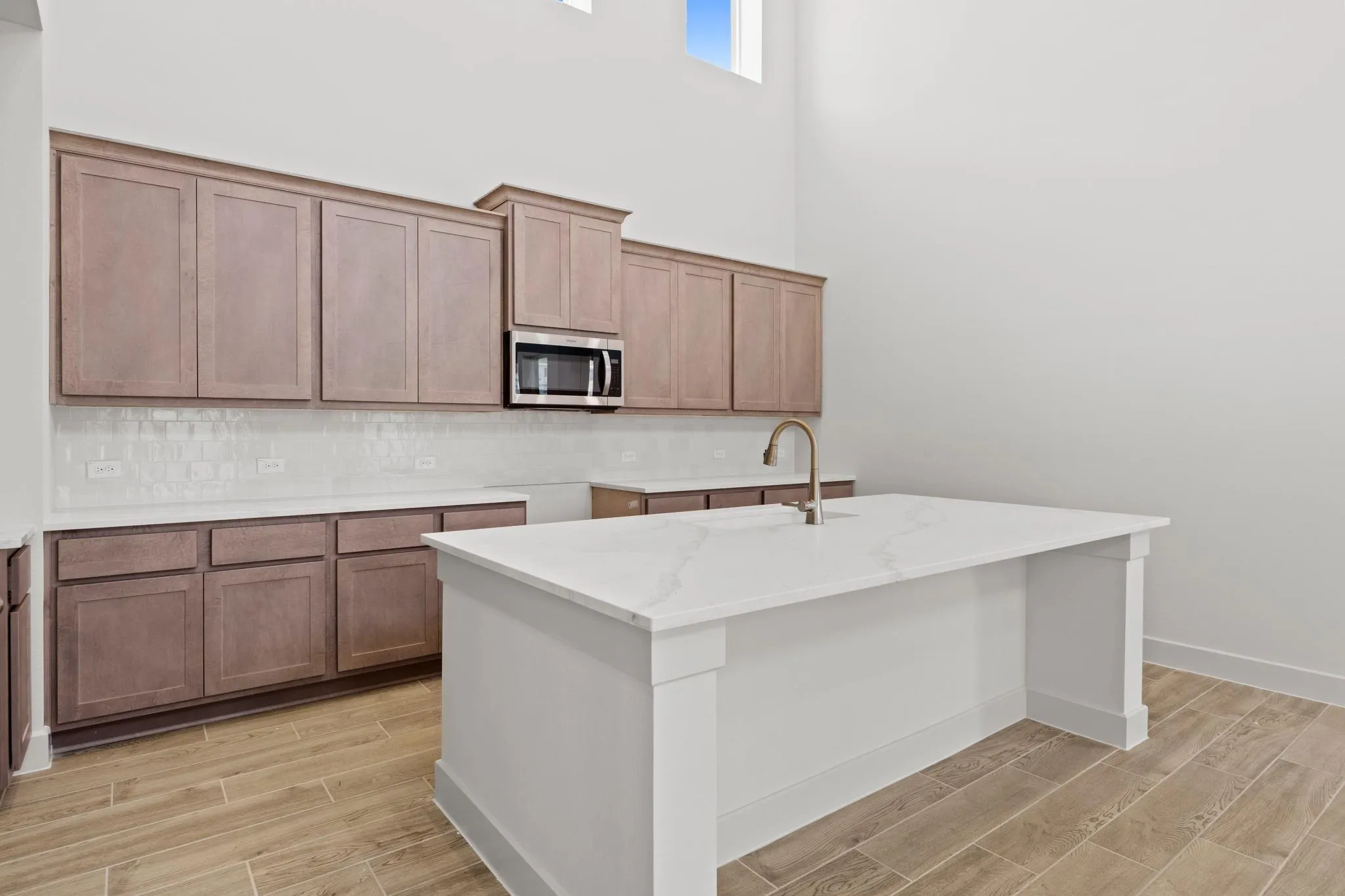 Photo 5 of 529 BUCKAROO DR