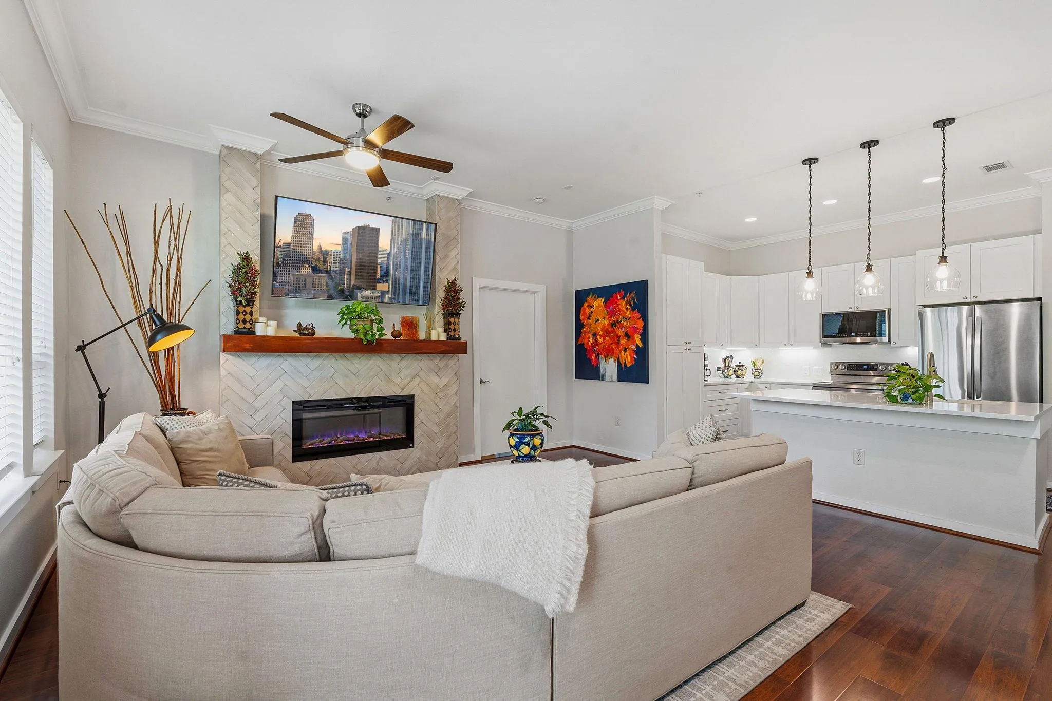Photo 5 of 1900 BARTON SPRINGS RD #2026
