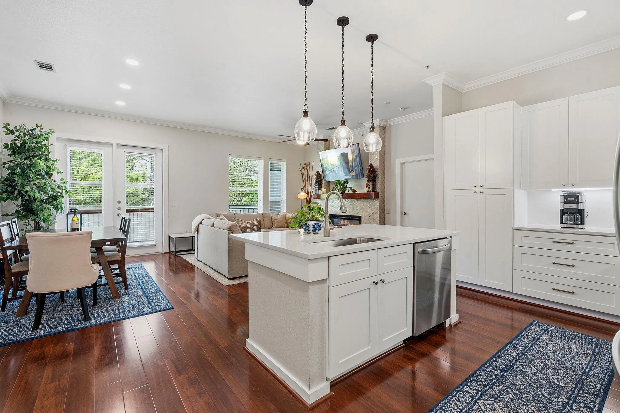 Photo of 1900 BARTON SPRINGS RD #2026, Austin, TX, 78704