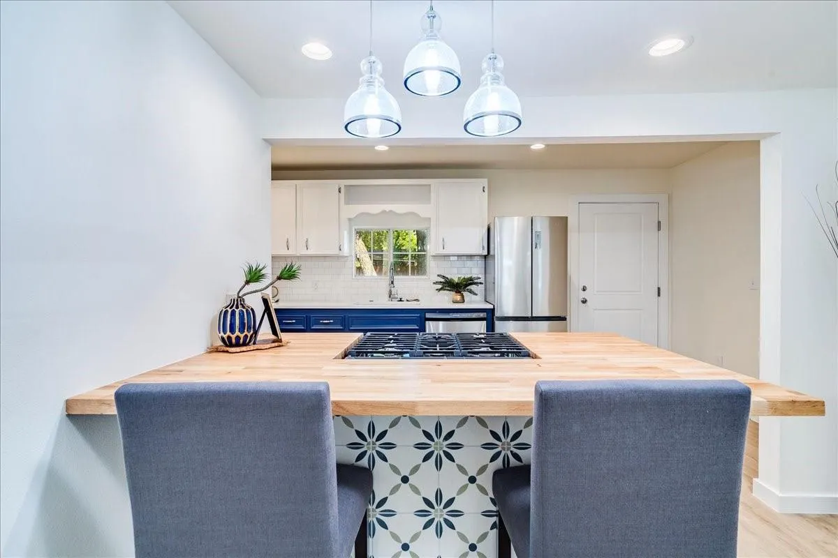 Photo of 1120 SPUR ST, Austin, TX, 78721
