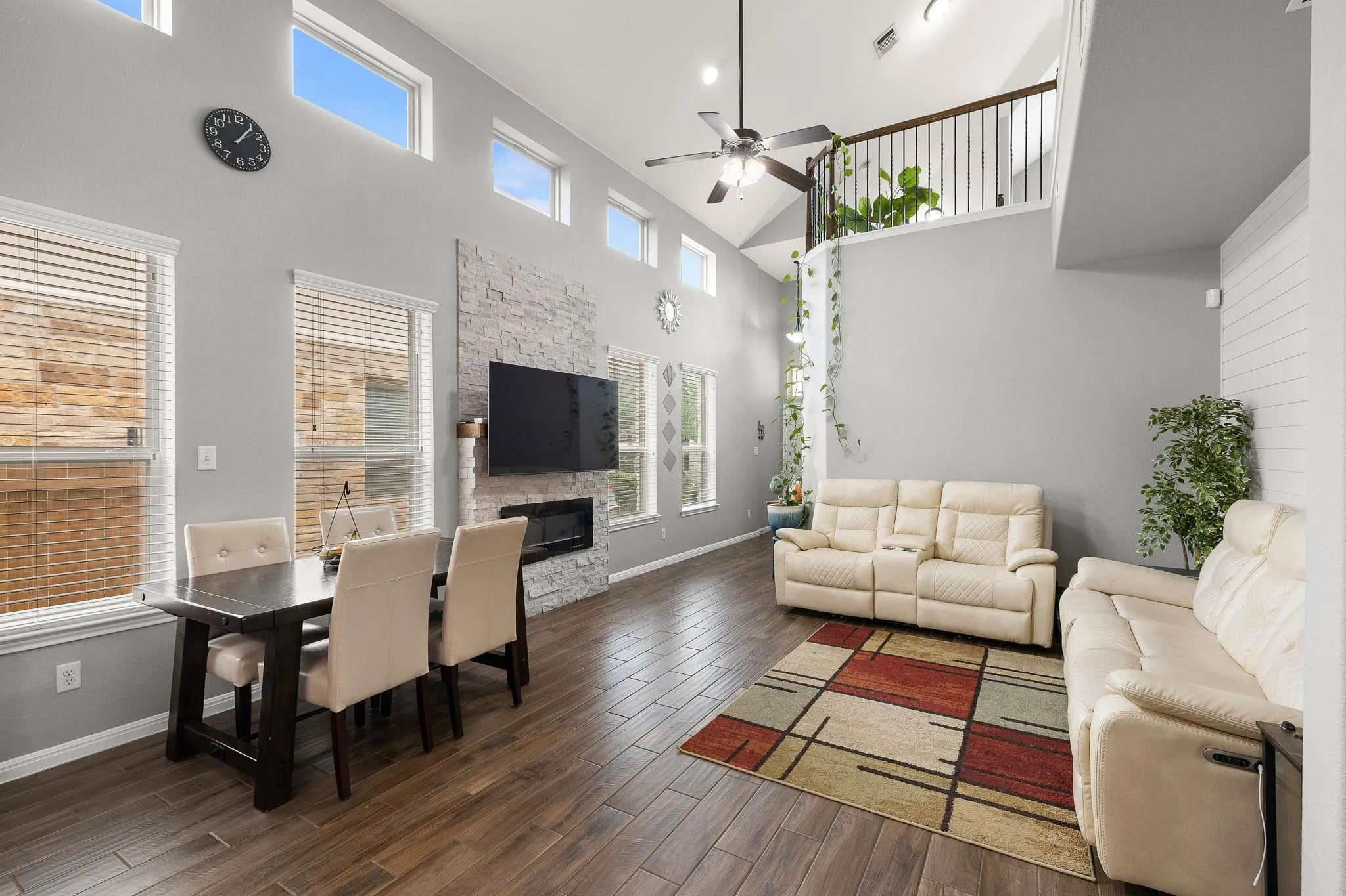 Photo 5 of 1401 LITTLE ELM TRL #215