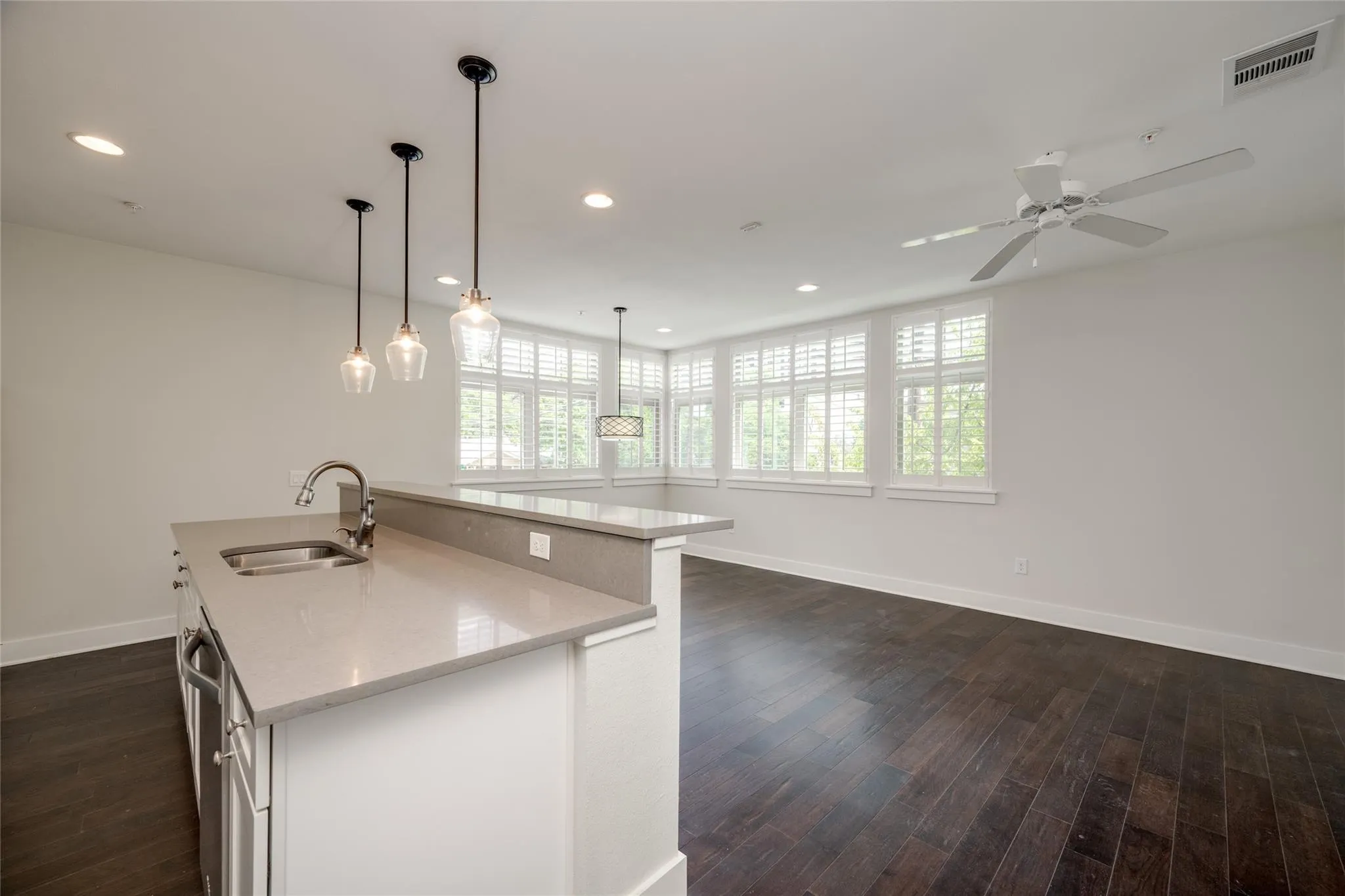 Photo 2 of 908 NUECES ST #12
