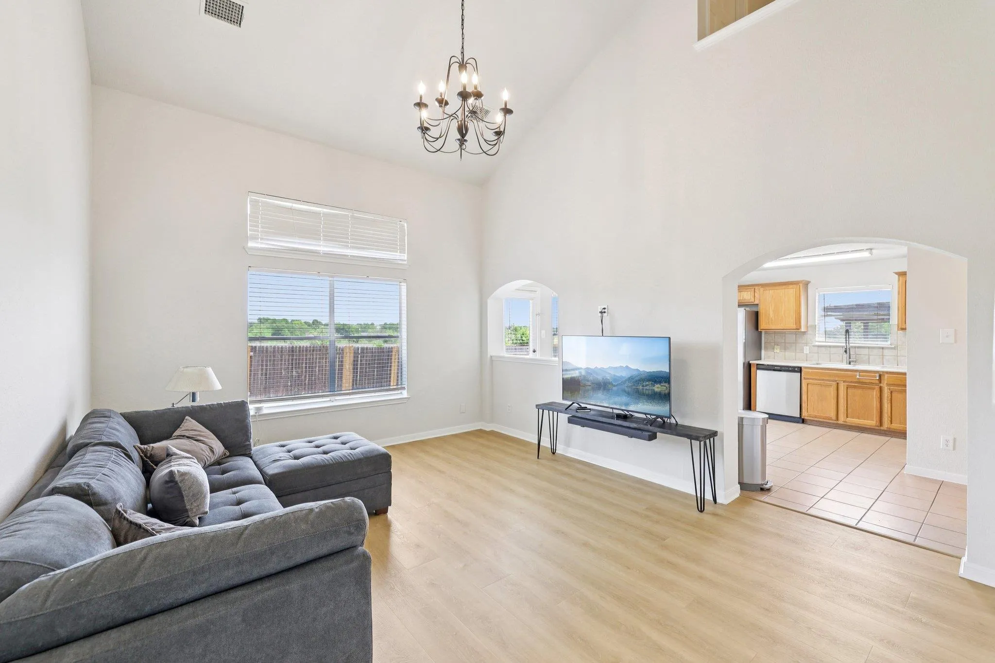 Photo 3 of 14425 LEMONGRASS LN