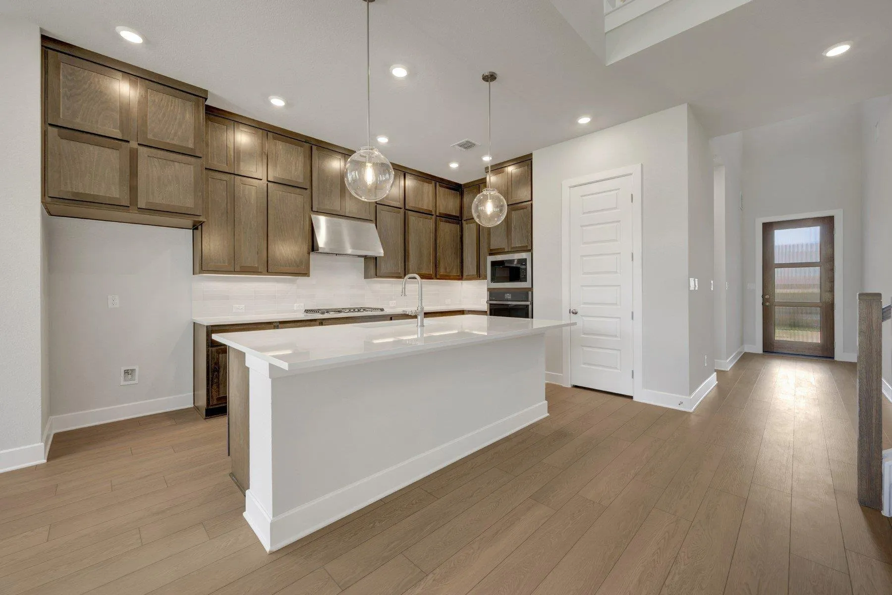 Photo of 632 SAGE THRASHER CIR, Dripping Springs, TX, 78620