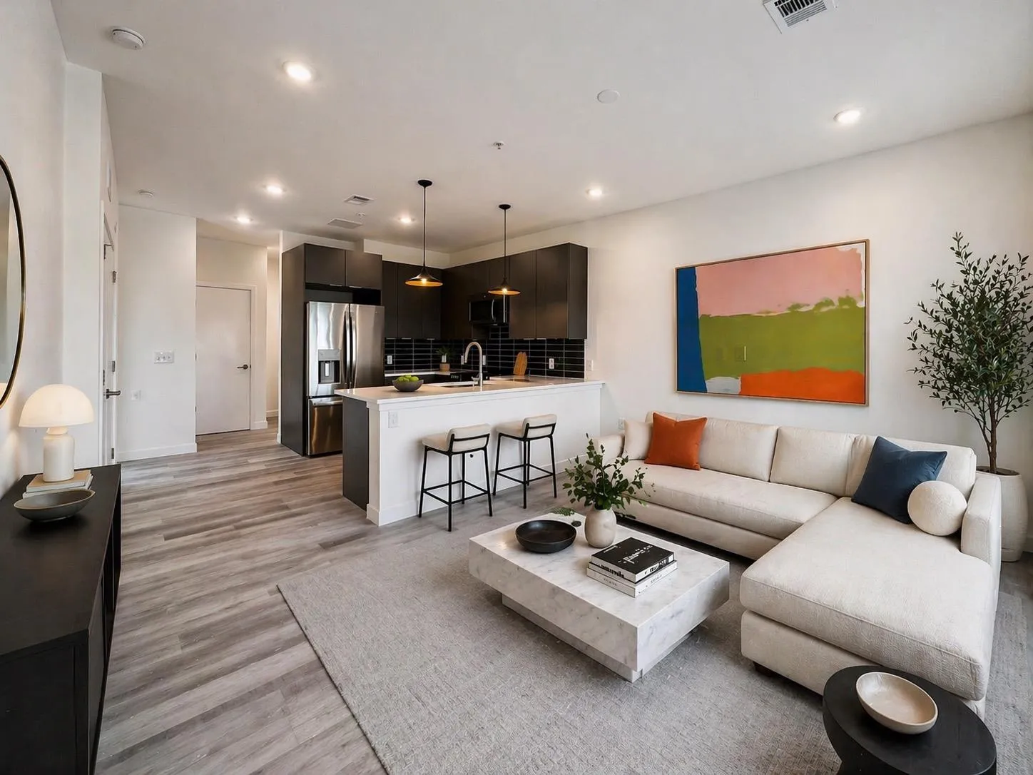 Photo 3 of 1309 CHICON ST #401