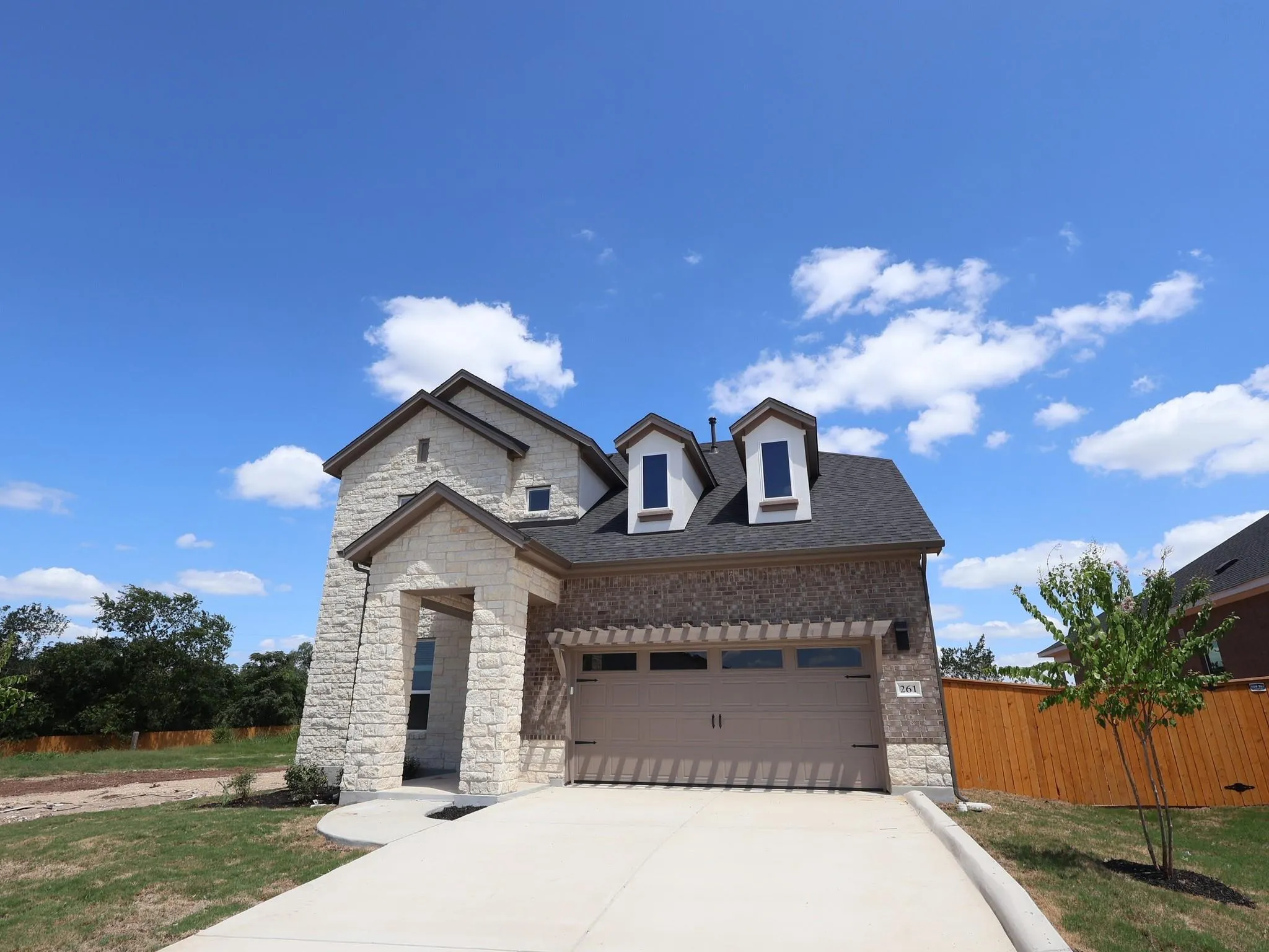 Photo 3 of 261 CALLAHAN LOOP