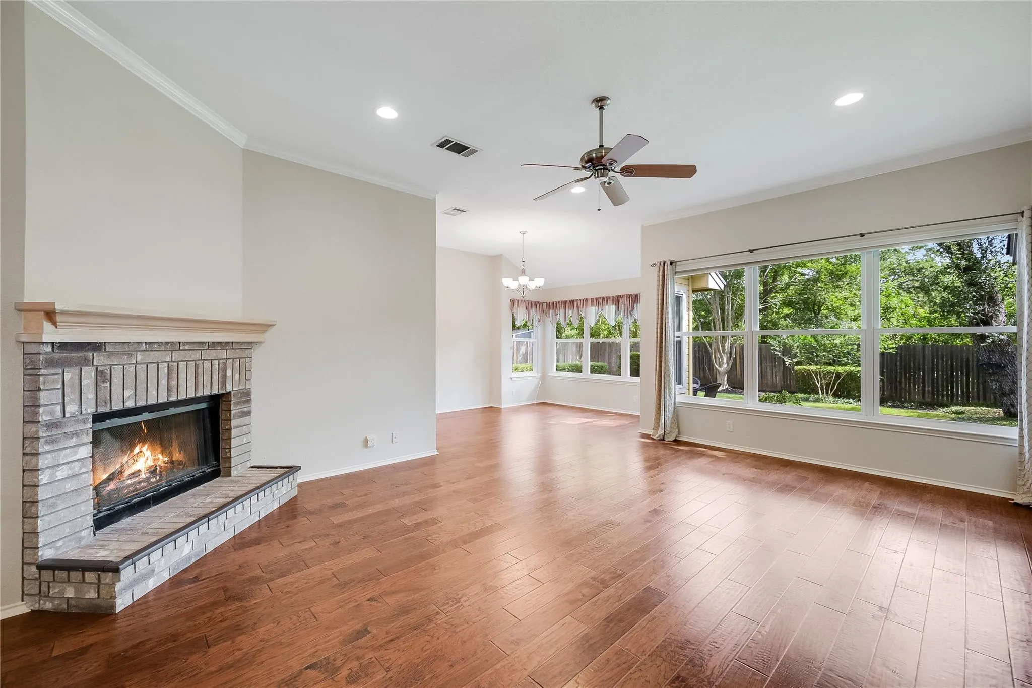 Photo 3 of 11108 CROSSLAND DR