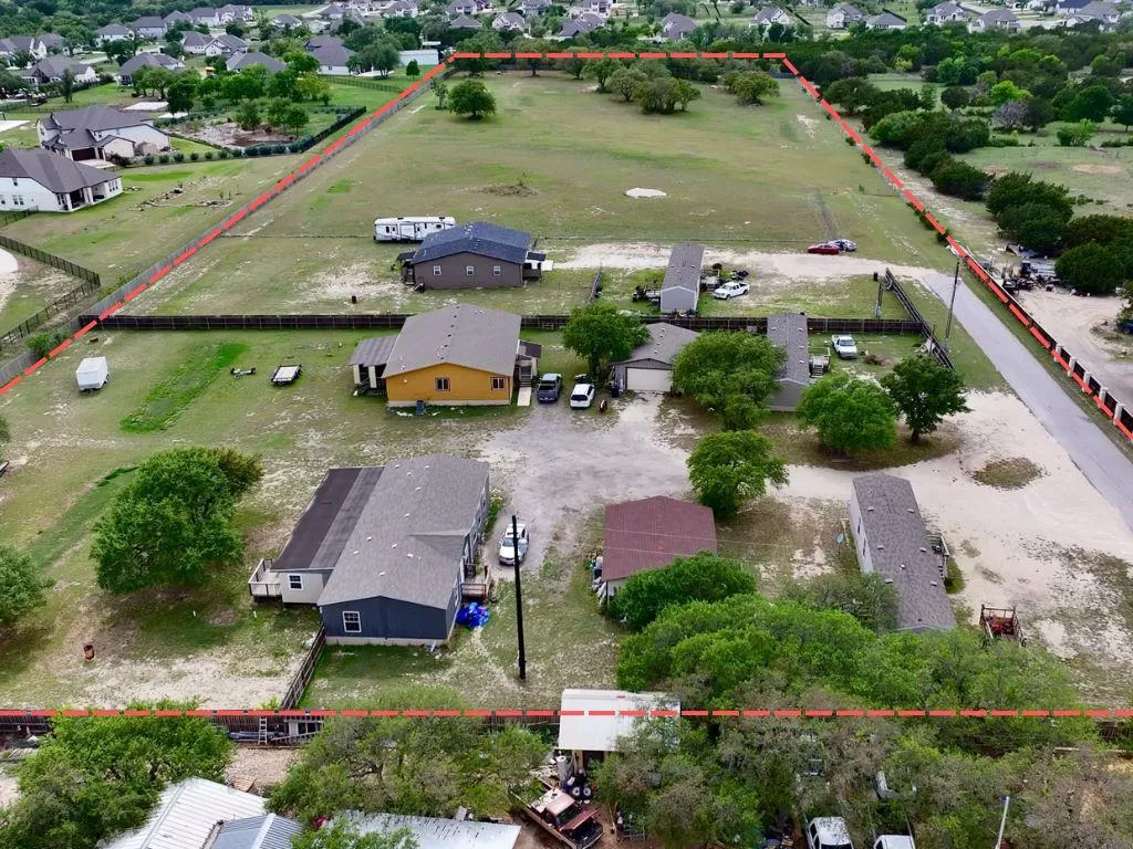 Photo of 205 MONTROSE DR, Liberty Hill, TX, 78642
