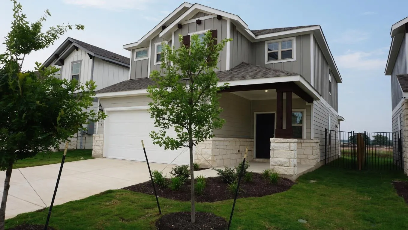 Photo of 313 REDONDA DR, Liberty Hill, TX, 78642