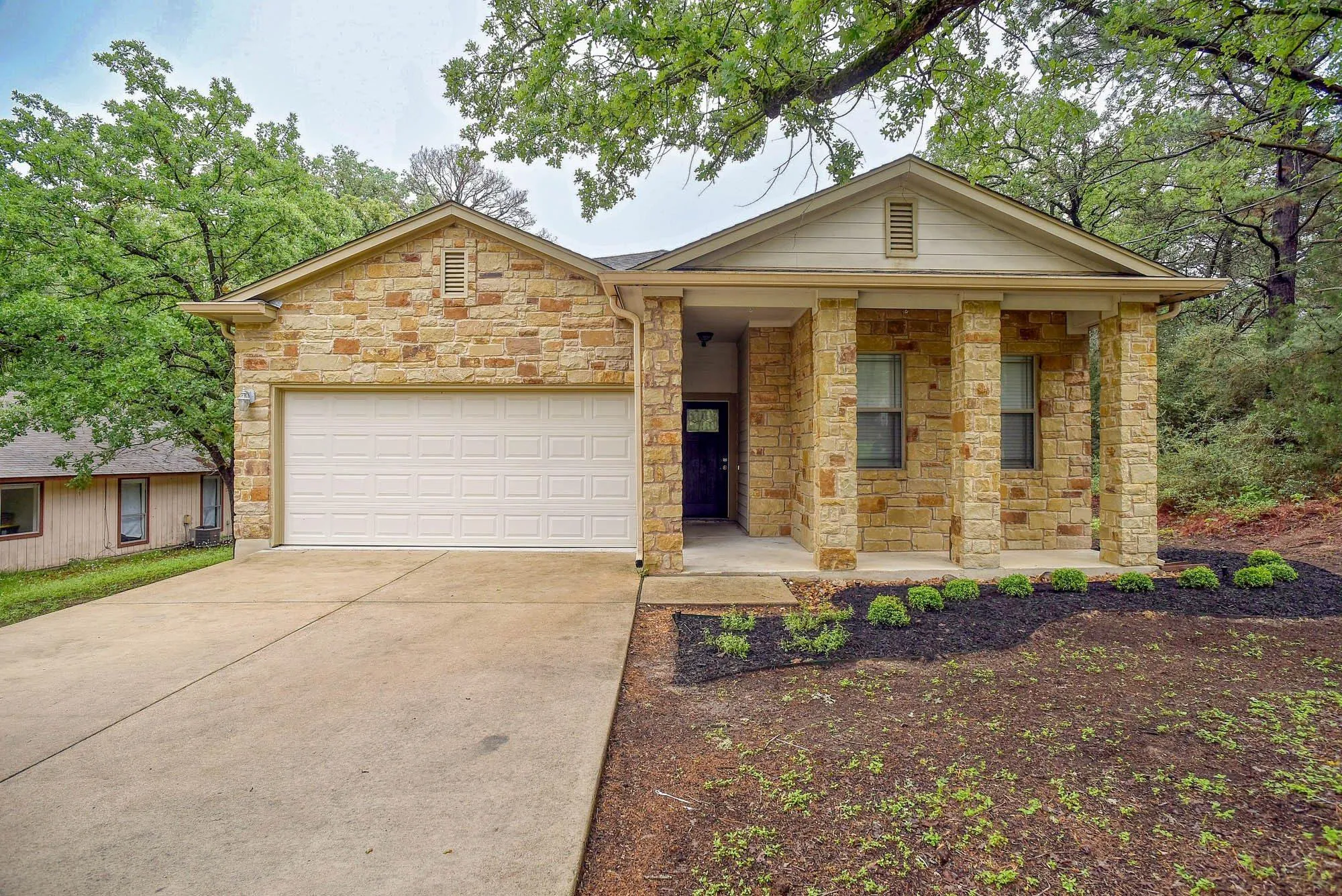 Photo of 105 S KAUPO DR, Bastrop, TX, 78602