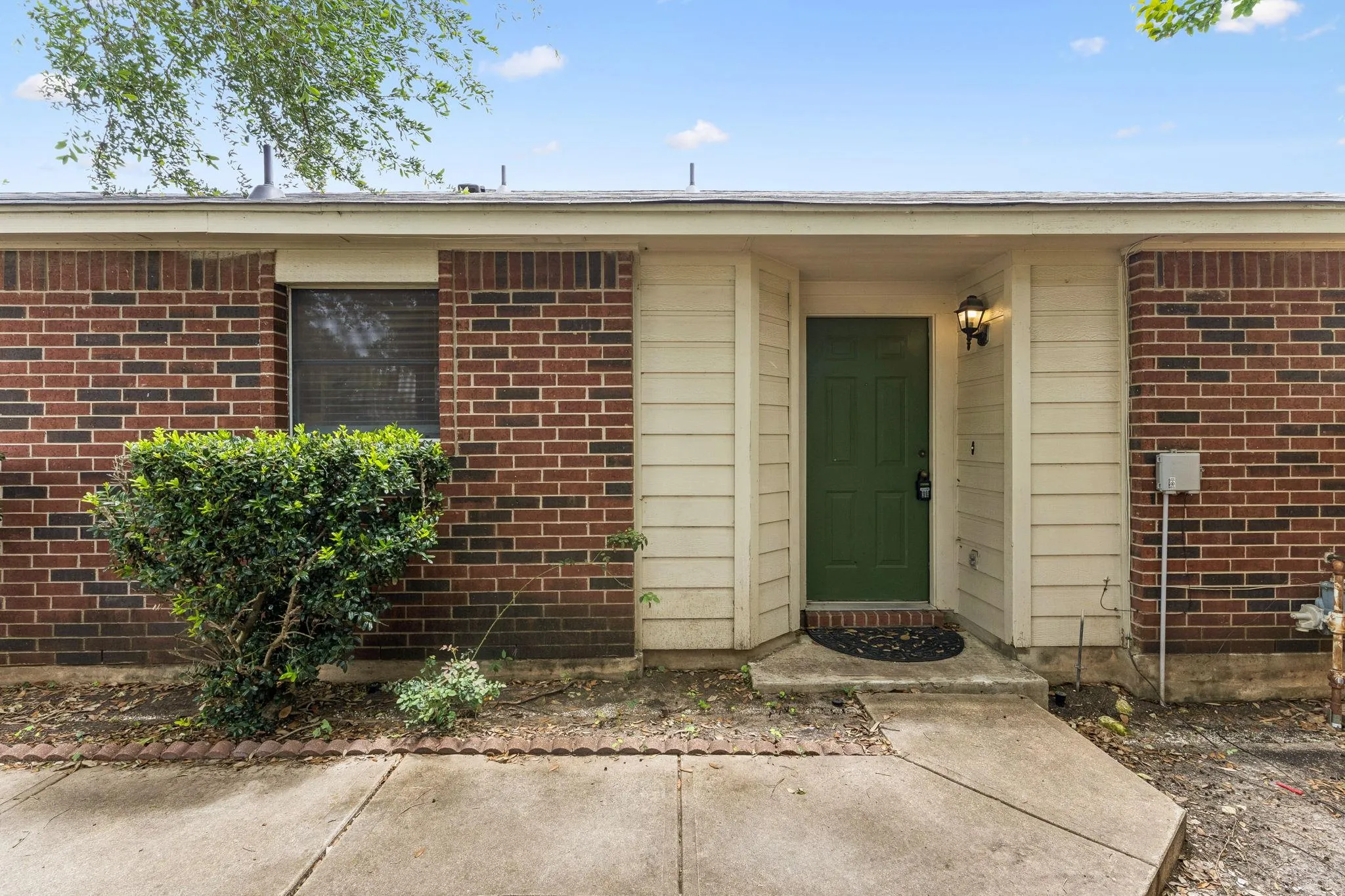 Photo 3 of 1519 MISS ALLISONS WAY