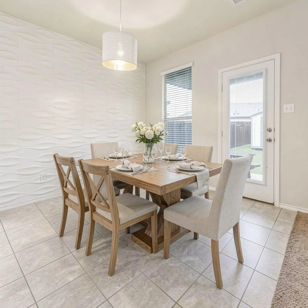 Photo 2 of 213 AMMONITE LN