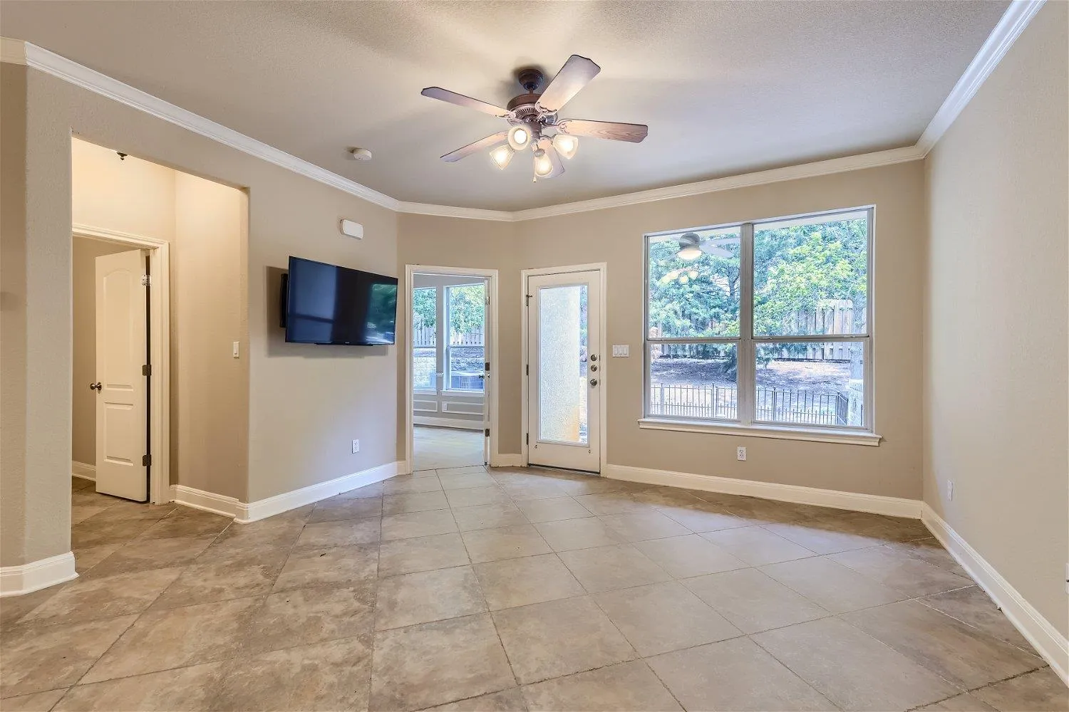 Photo 4 of 15315 ORIGINS LN