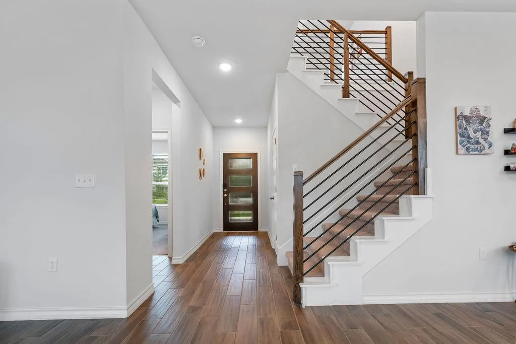 Photo 5 of 6605 FOLSOM AVE