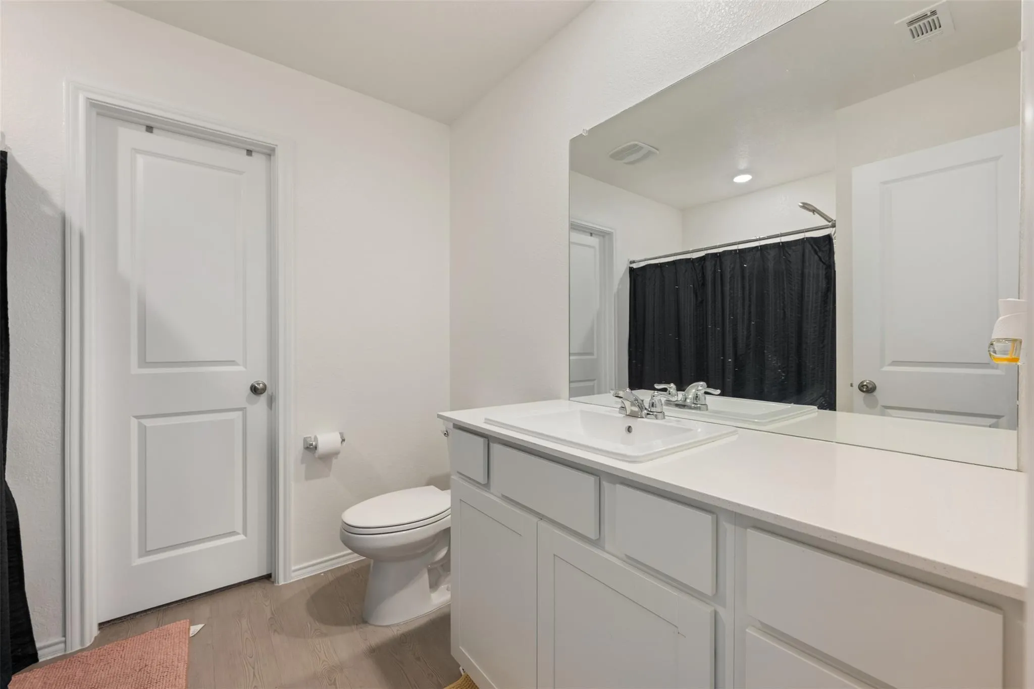 Photo of 333 COWPOKE DR, Jarrell, TX, 76537