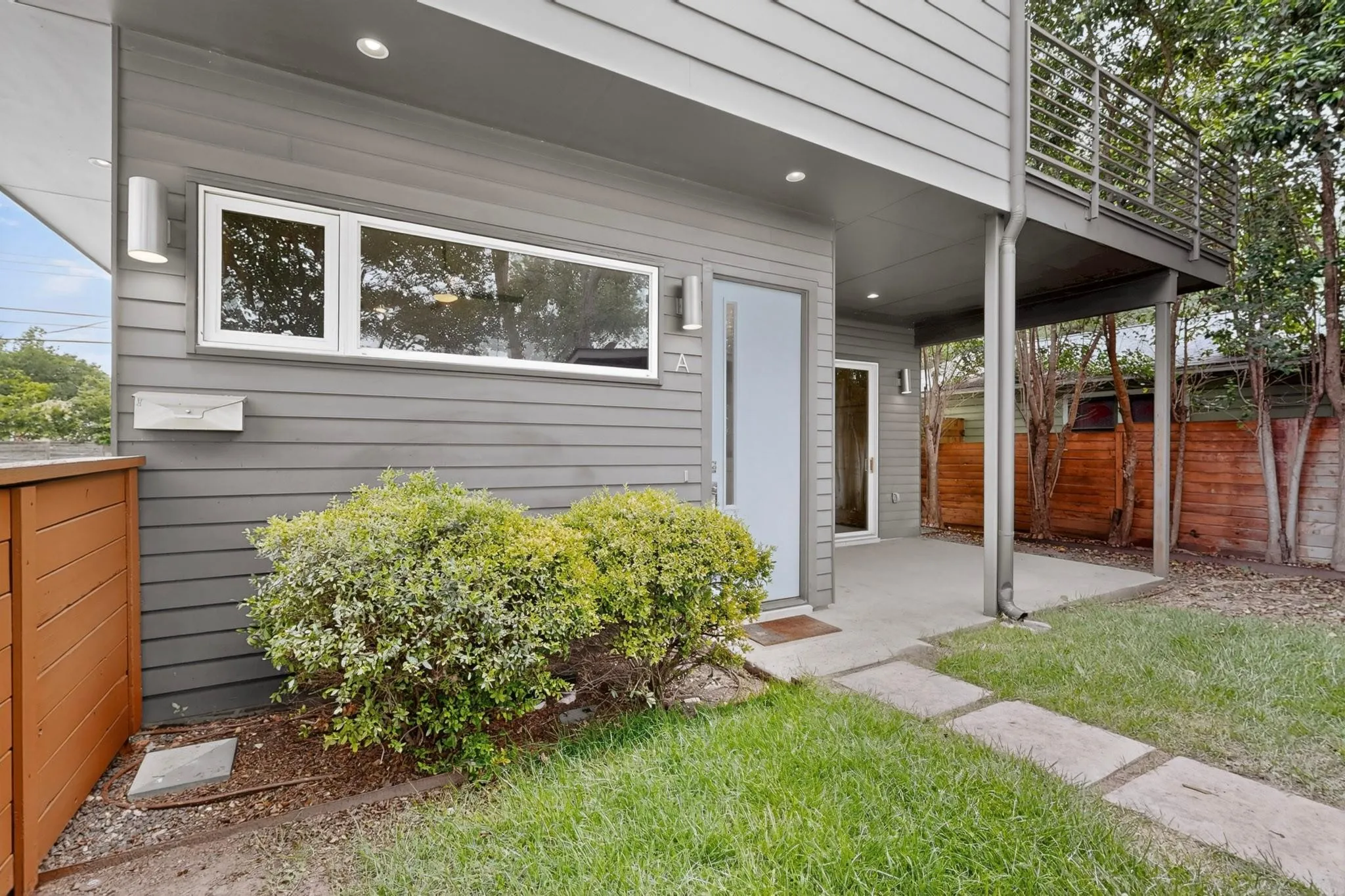 Photo 5 of 400 W 51ST NONE #A