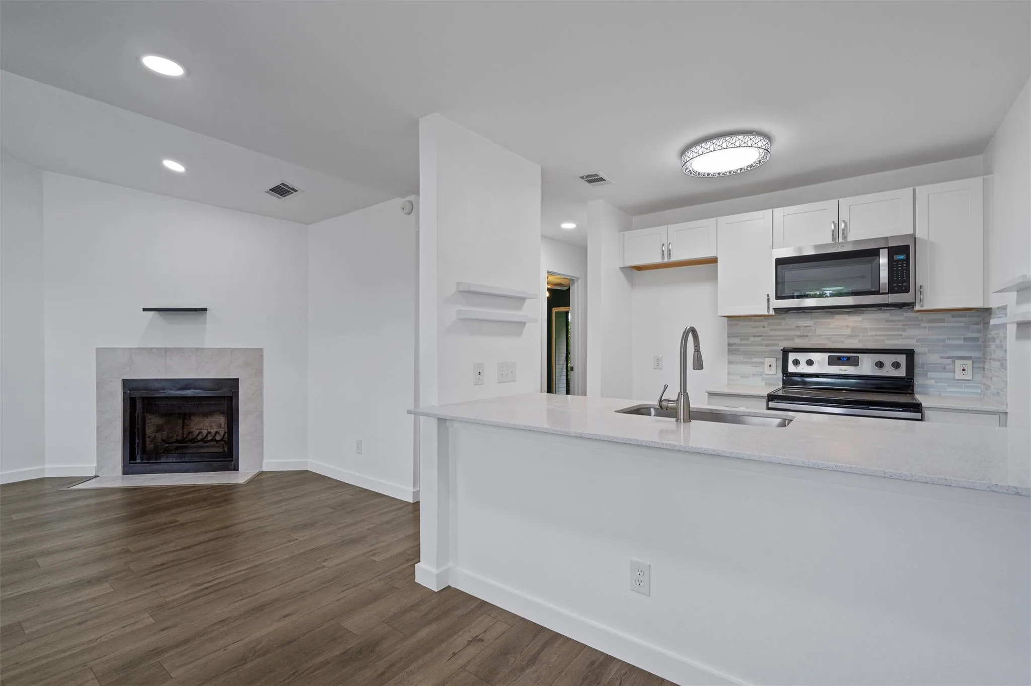 Photo of 6409 BURNS ST #304, Austin, TX, 78752