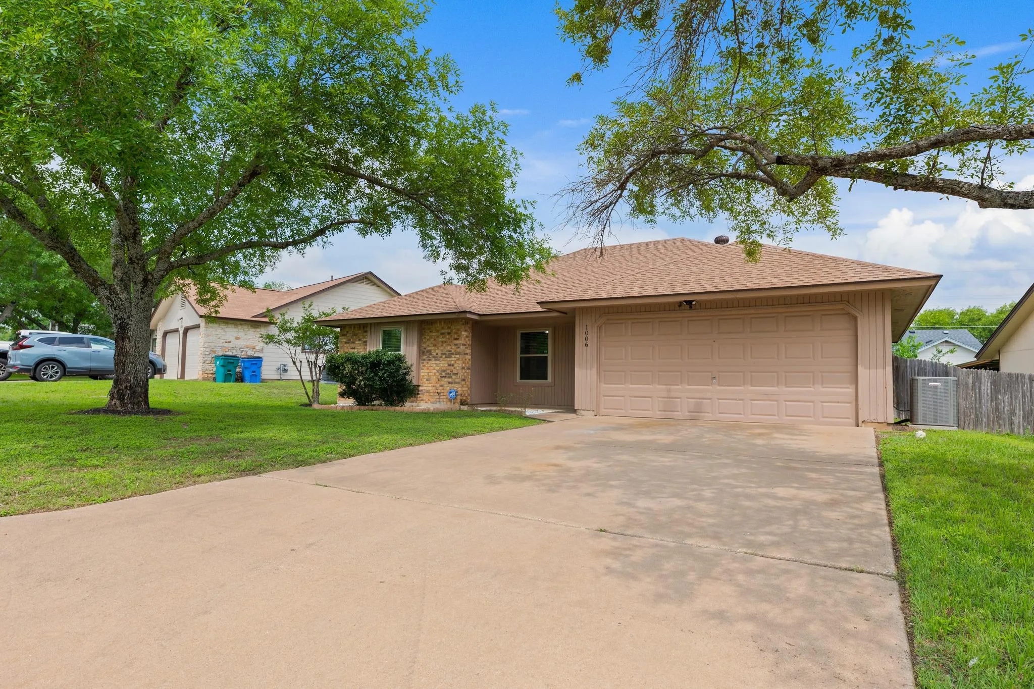 Photo 4 of 1006 CRESSWELL DR