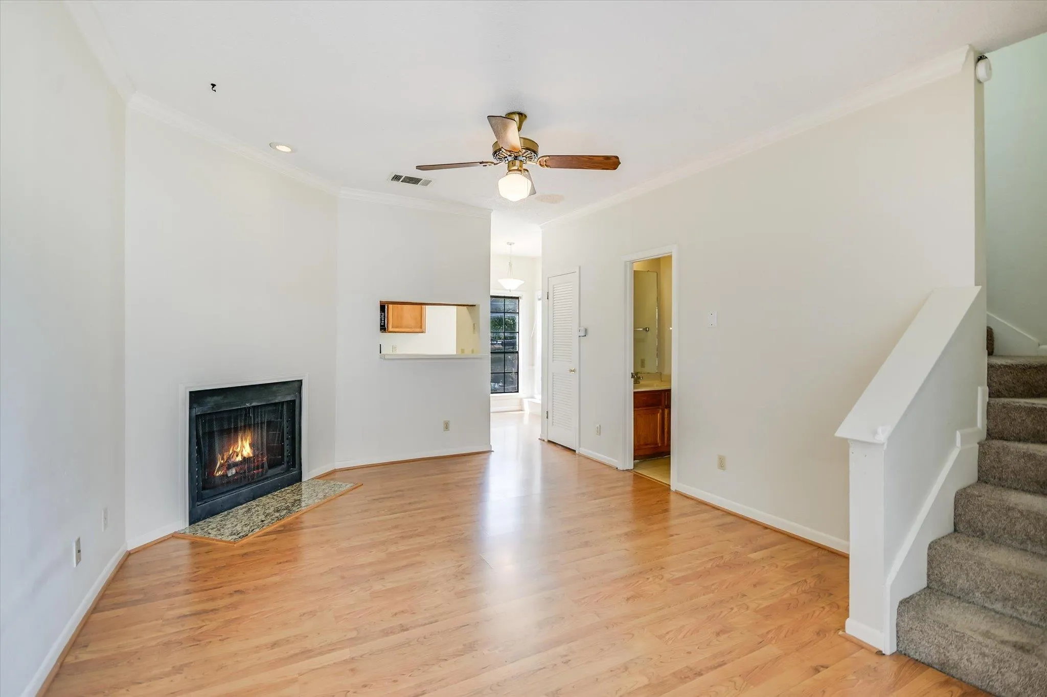 Photo 3 of 715 W 22ND 1/2 ST #208