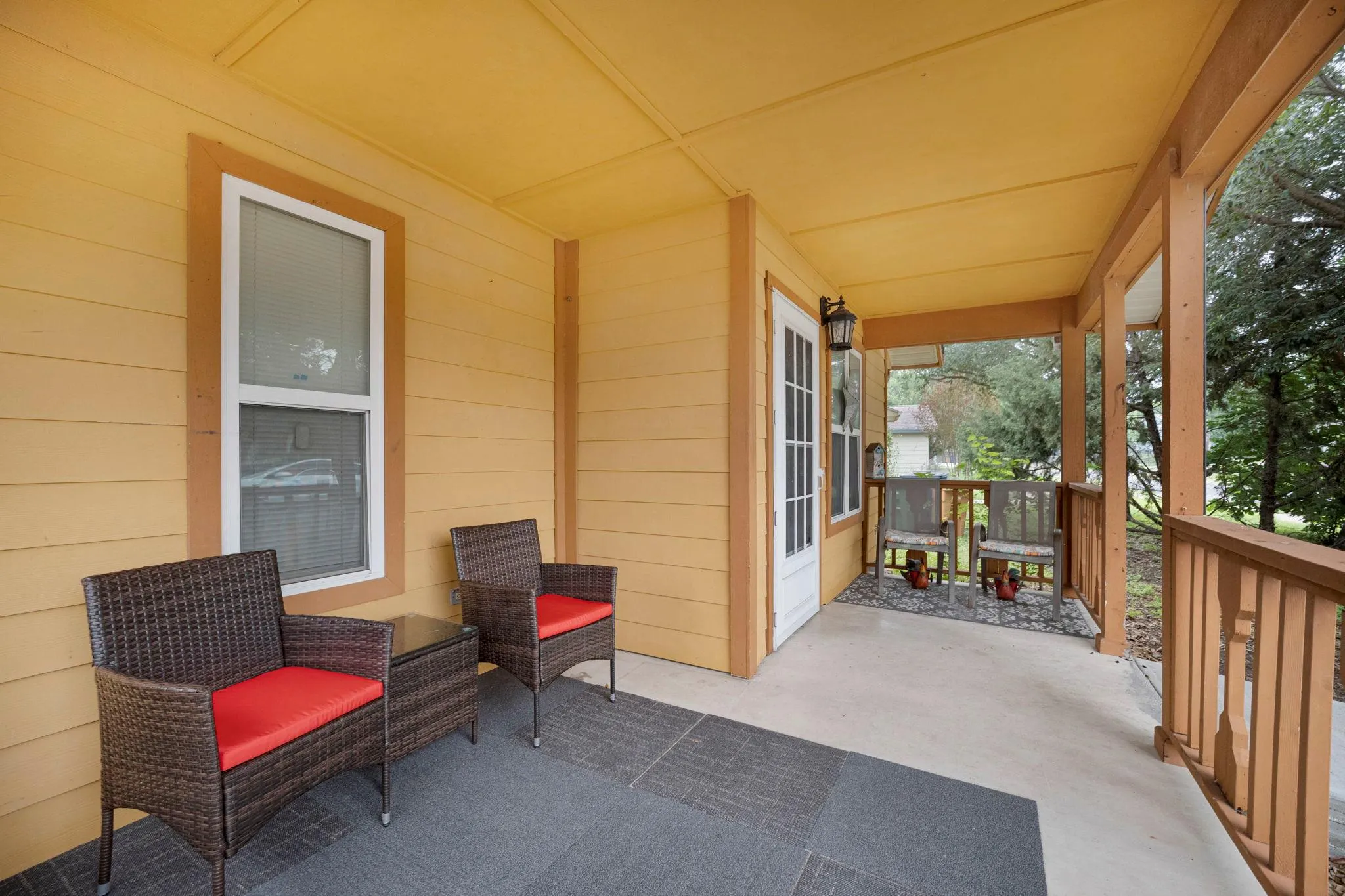 Photo 2 of 7104 VILLITA AVENIDA ST