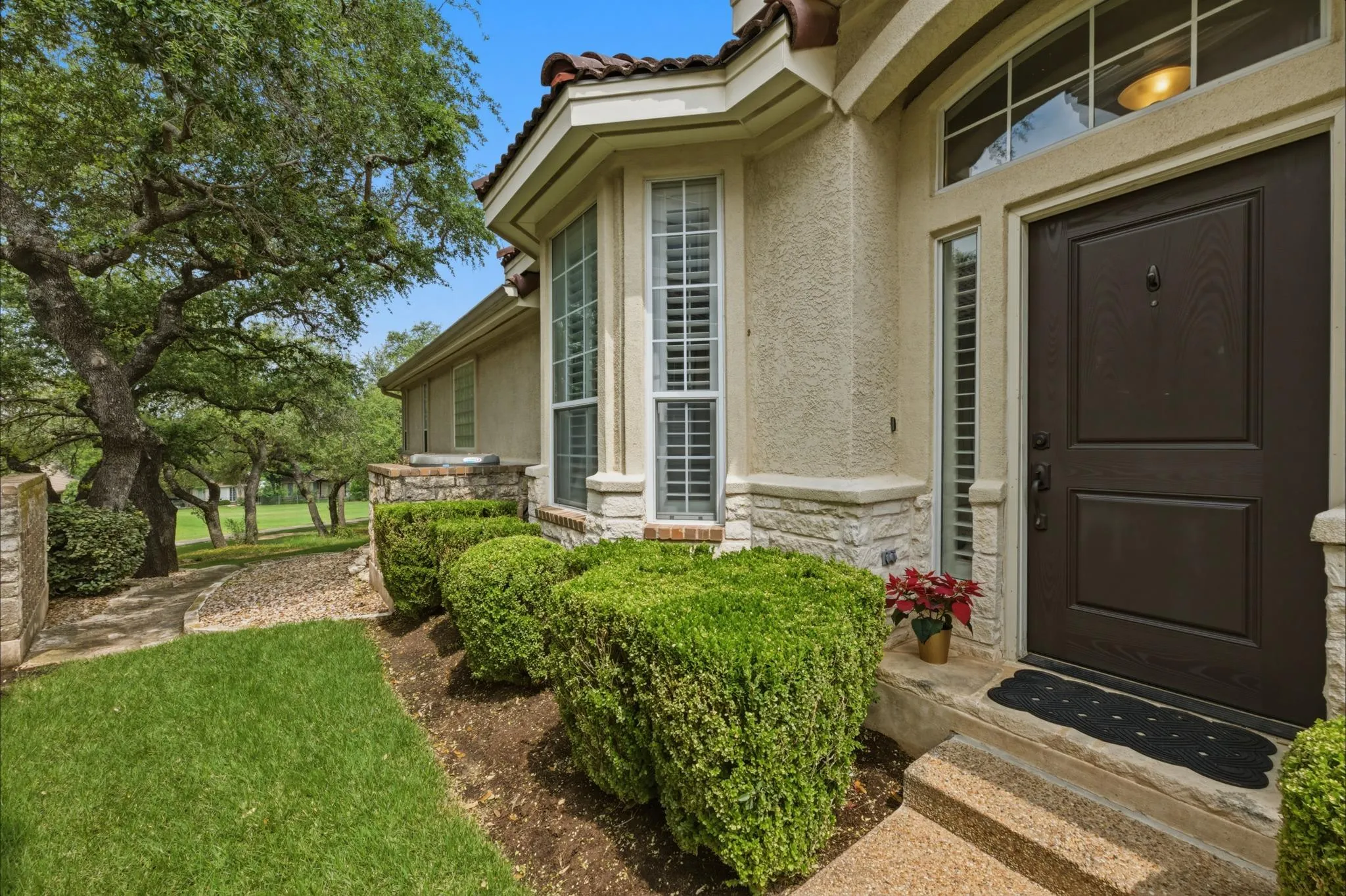 Photo 2 of 223 THE HILLS DR #3