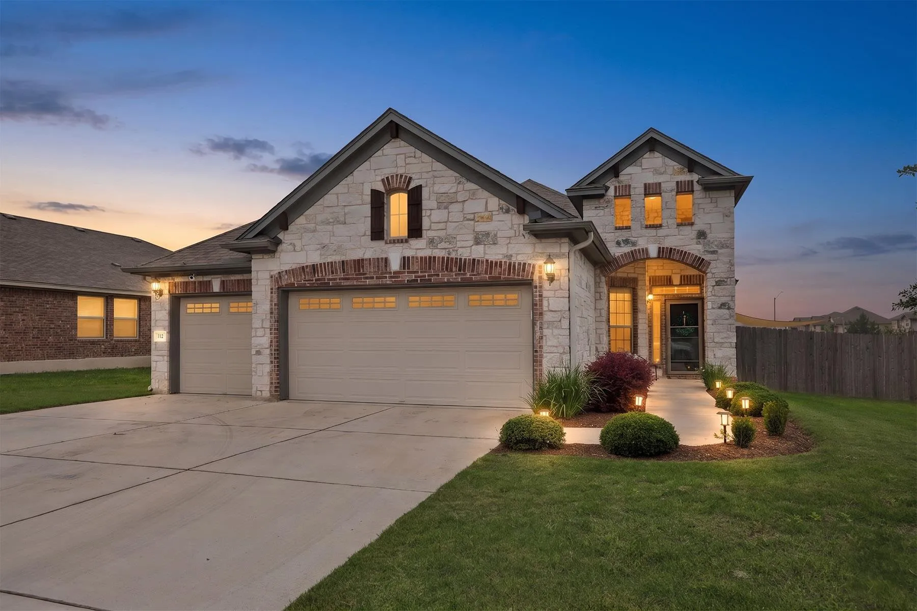 Photo 2 of 732 MANZANO LN