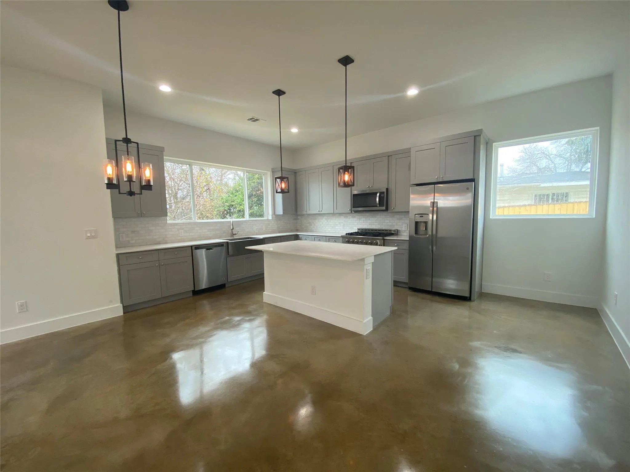 Photo 5 of 1916 WEBBERVILLE RD #B