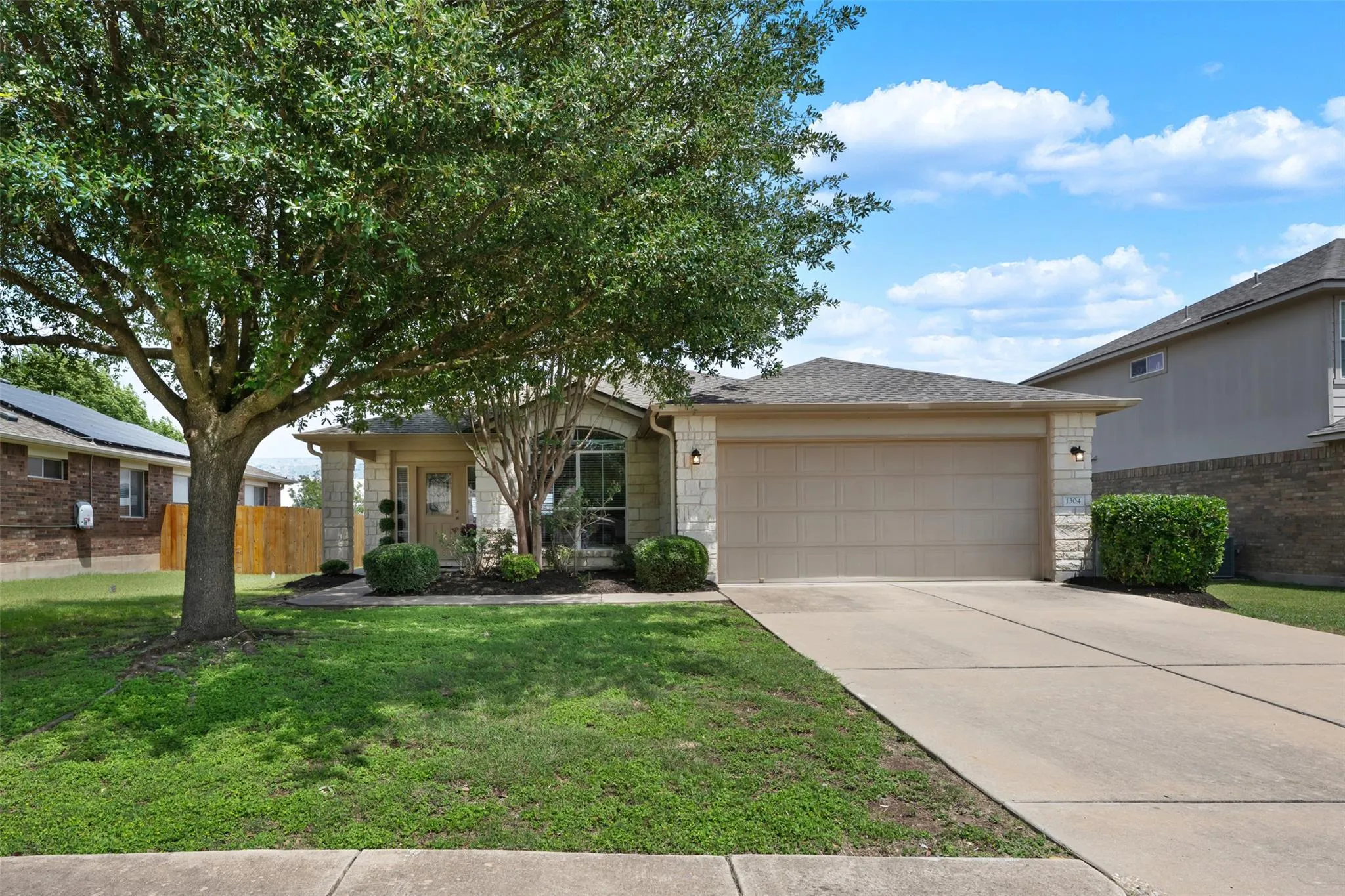 Photo of 1304 HENSLEY DR, Leander, TX, 78641