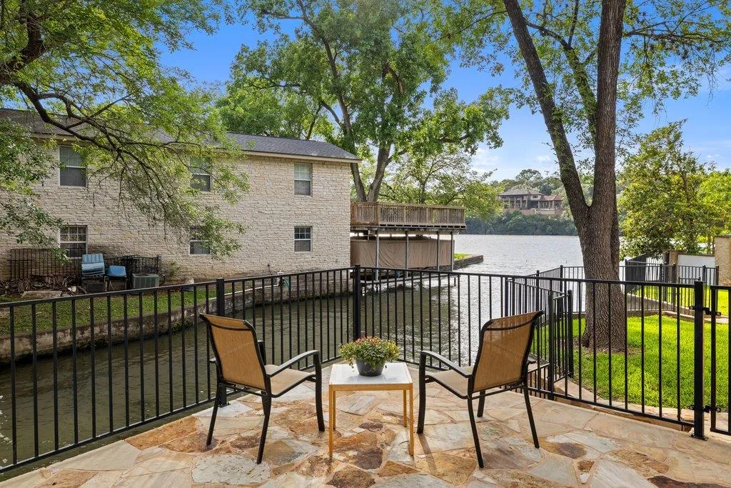 Photo of 6705 ELFLAND DR, Austin, 78746