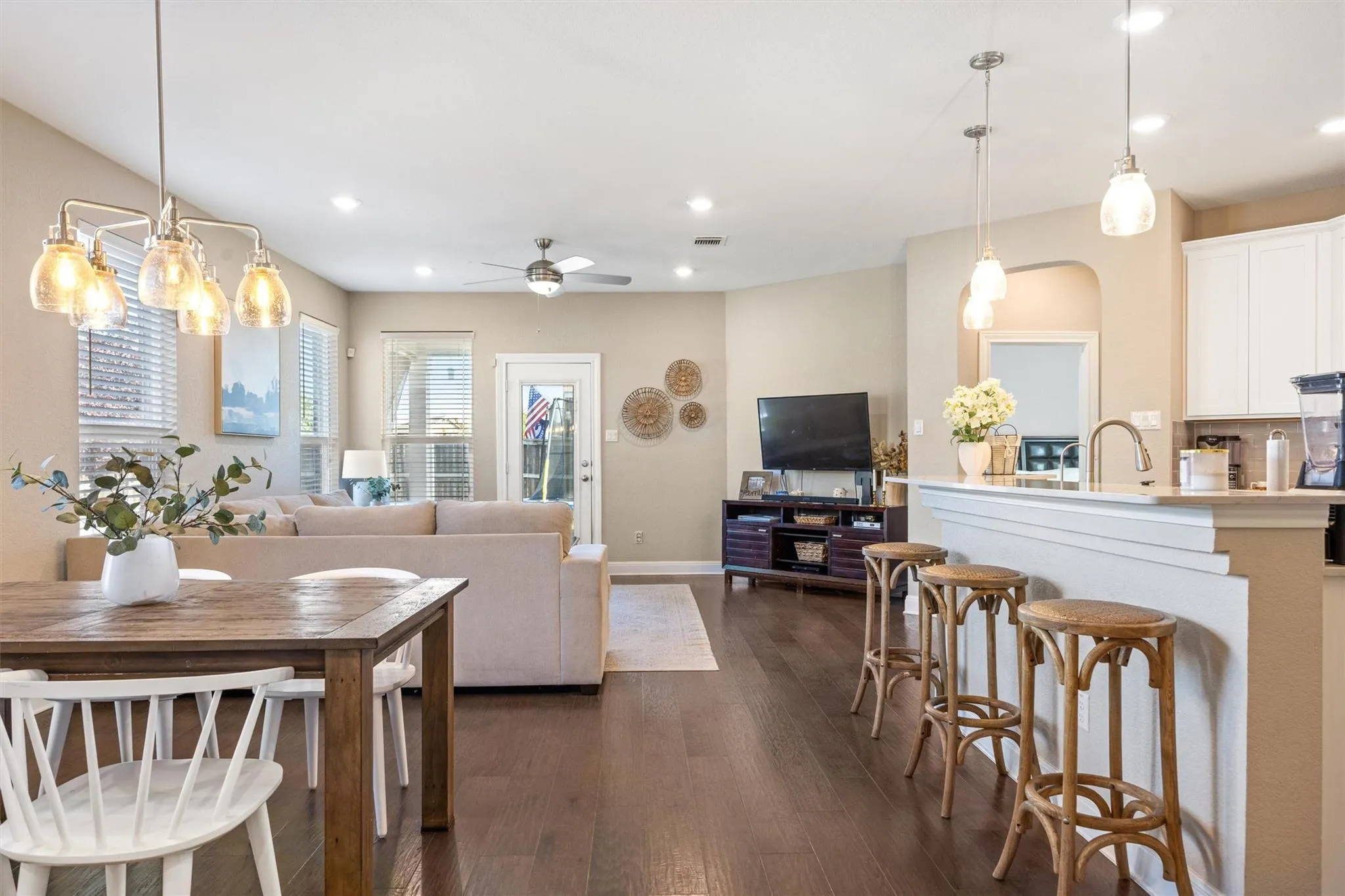 Photo 3 of 101 MUENSTER DR #154