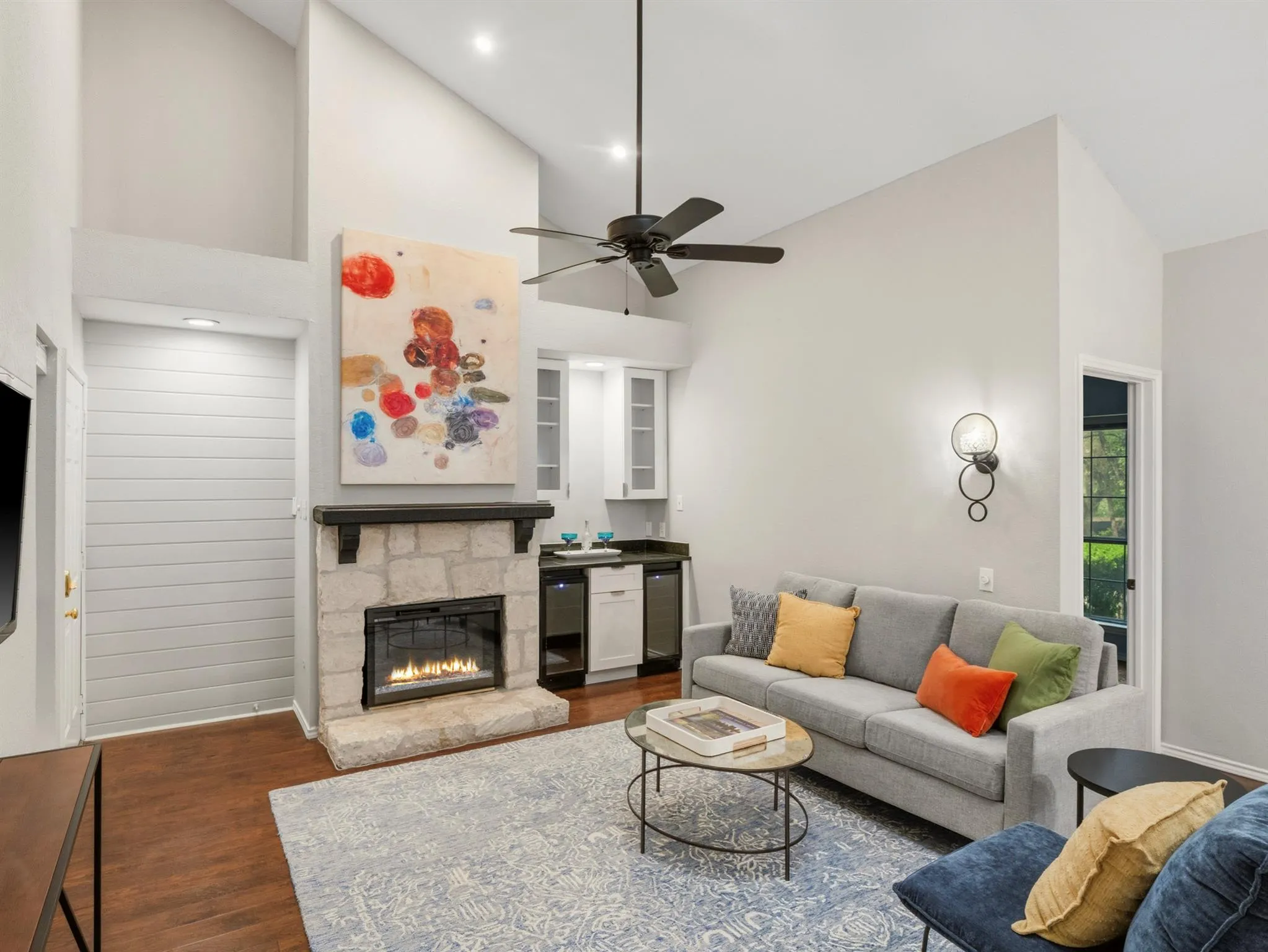 Photo 3 of 3809 SPICEWOOD SPRINGS RD #137