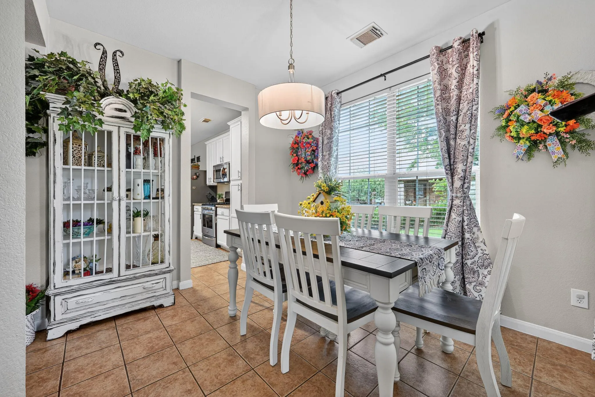 Photo 2 of 1707 ALISON ANN CT