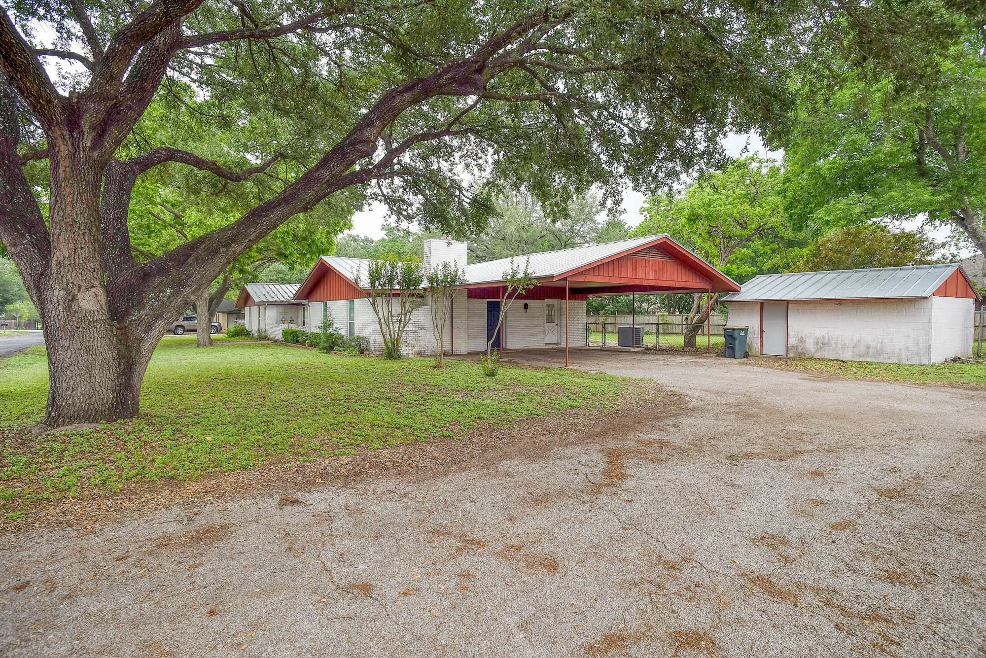 Photo of 204 MAYNARD ST, Bastrop, TX, 78602