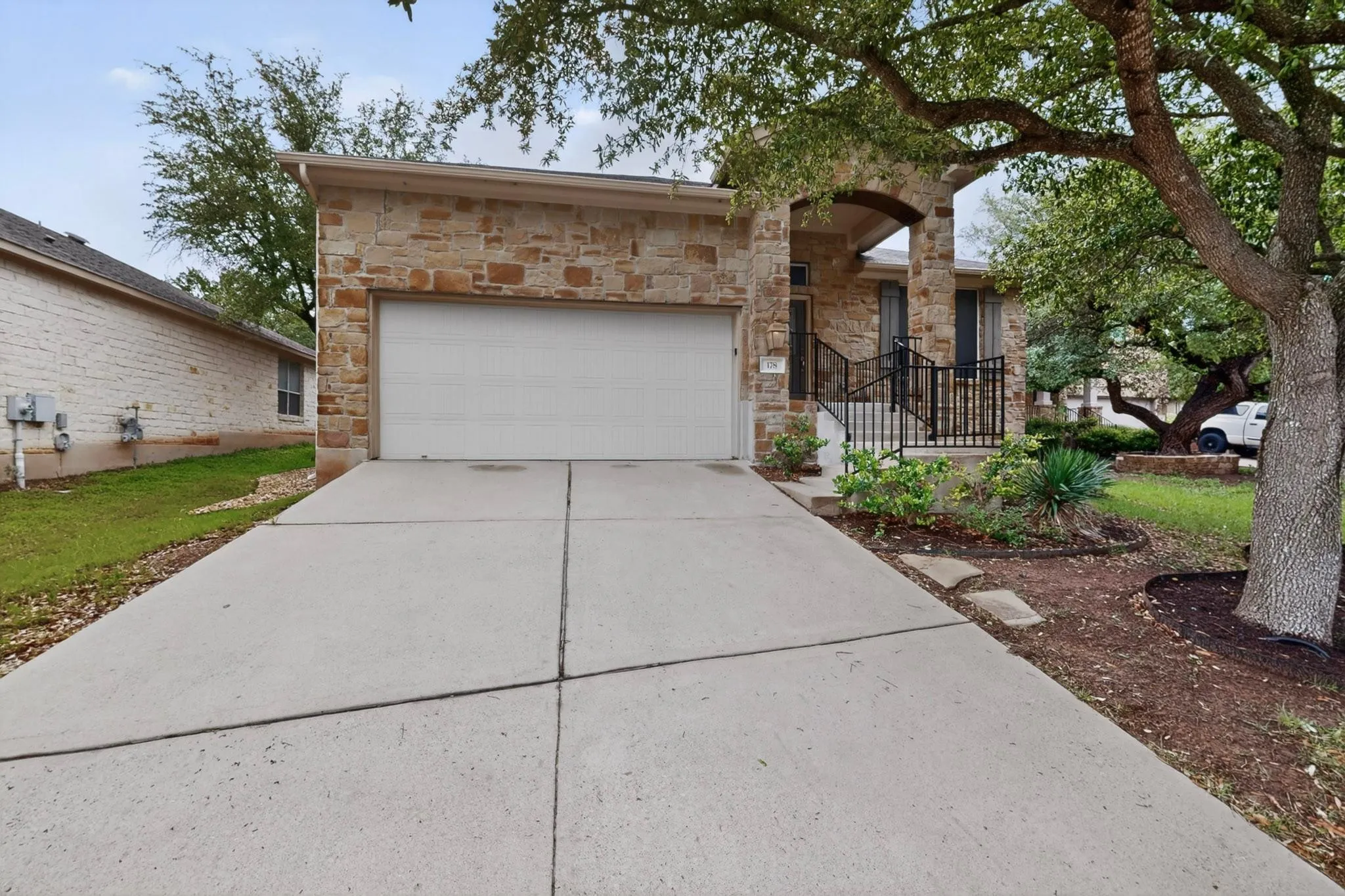 Photo 2 of 178 LIMESTONE TRL