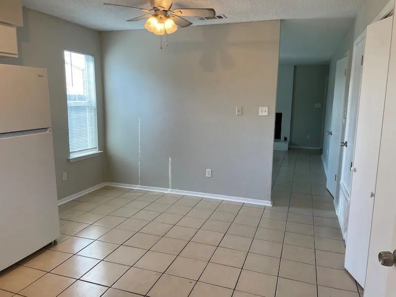 Photo 4 of 8401 COLONY LOOP DR #D