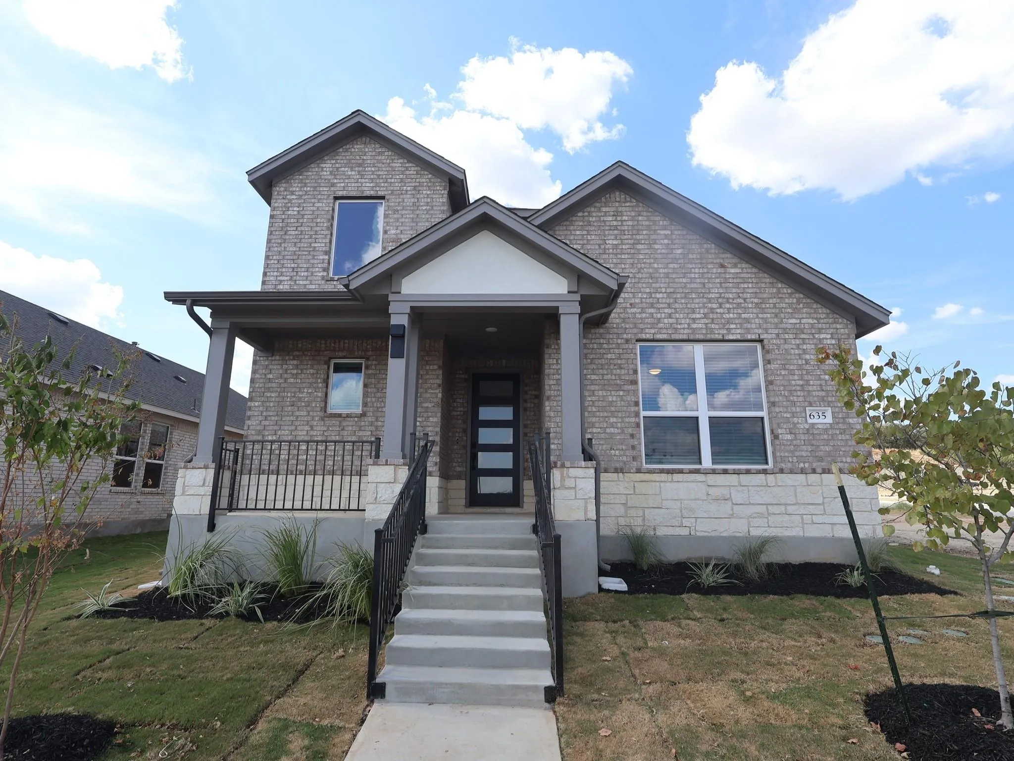 Photo of 635 CLARISSA ST, Buda, TX, 78610