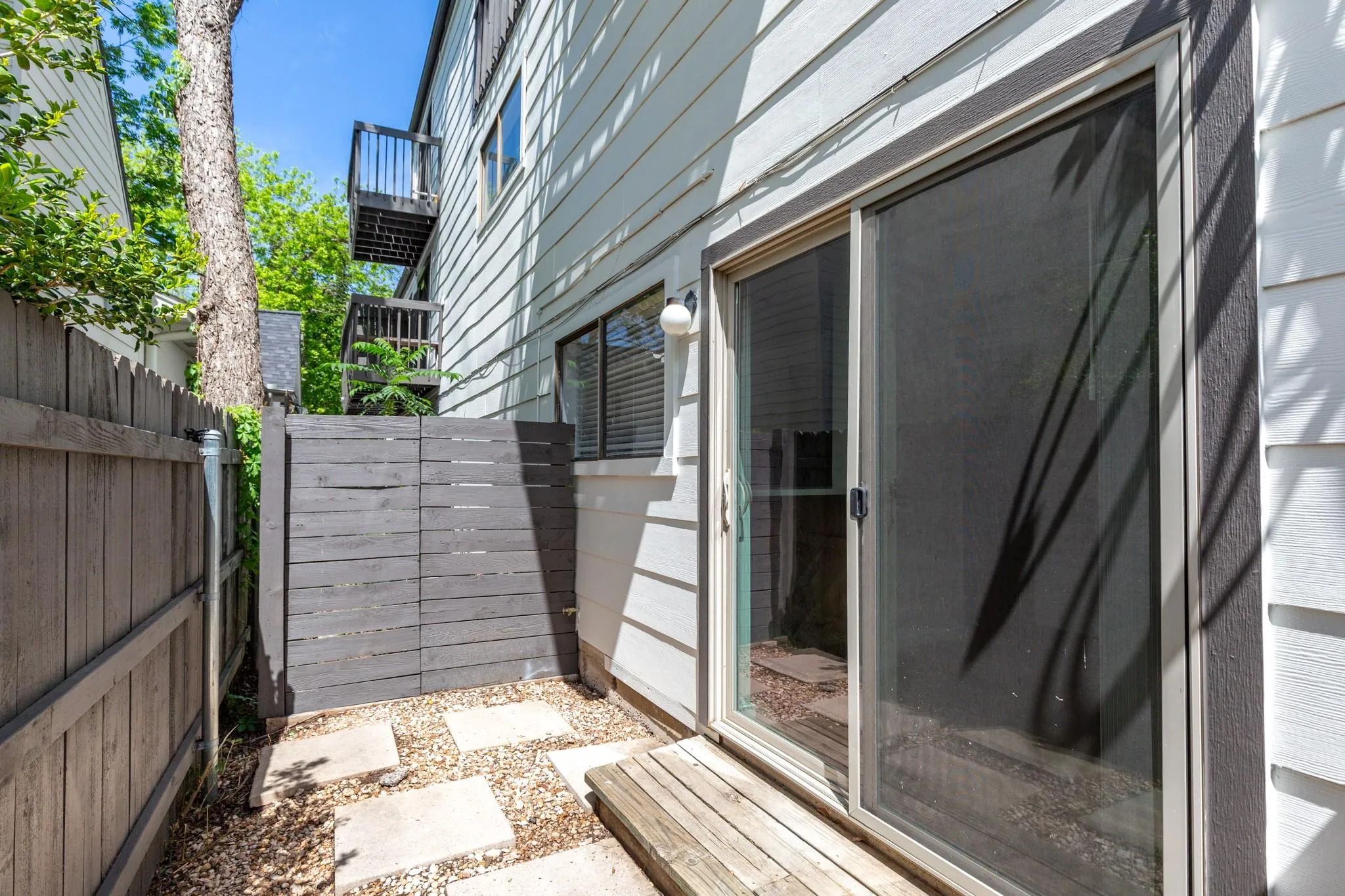 Photo 2 of 4205 SPEEDWAY AVE #108