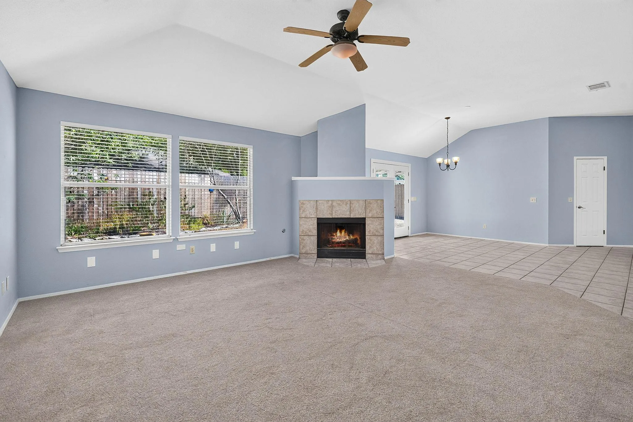 Photo 3 of 4110 PASEO DR