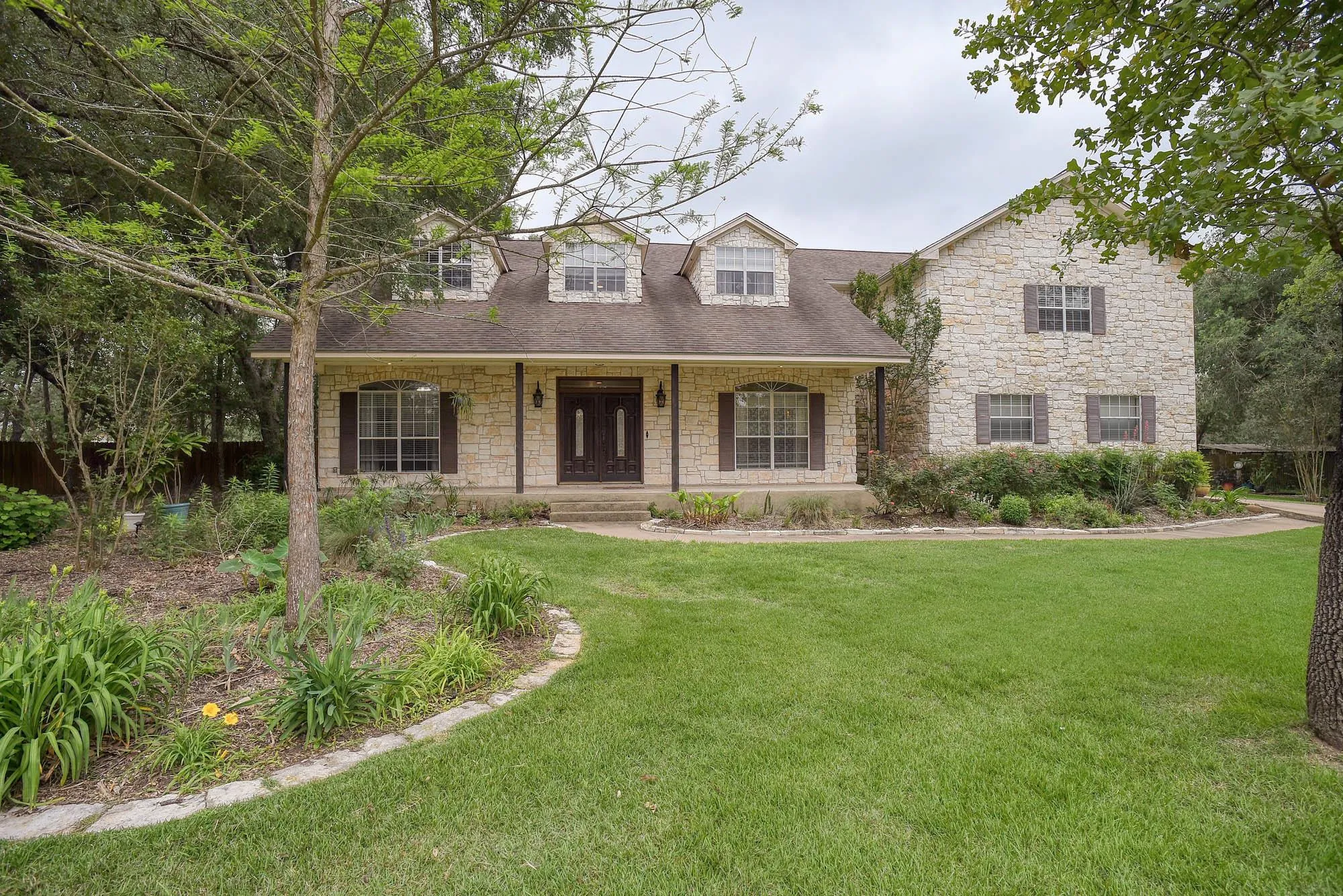 Photo of 147 SPRING MDW, Bastrop, TX, 78602